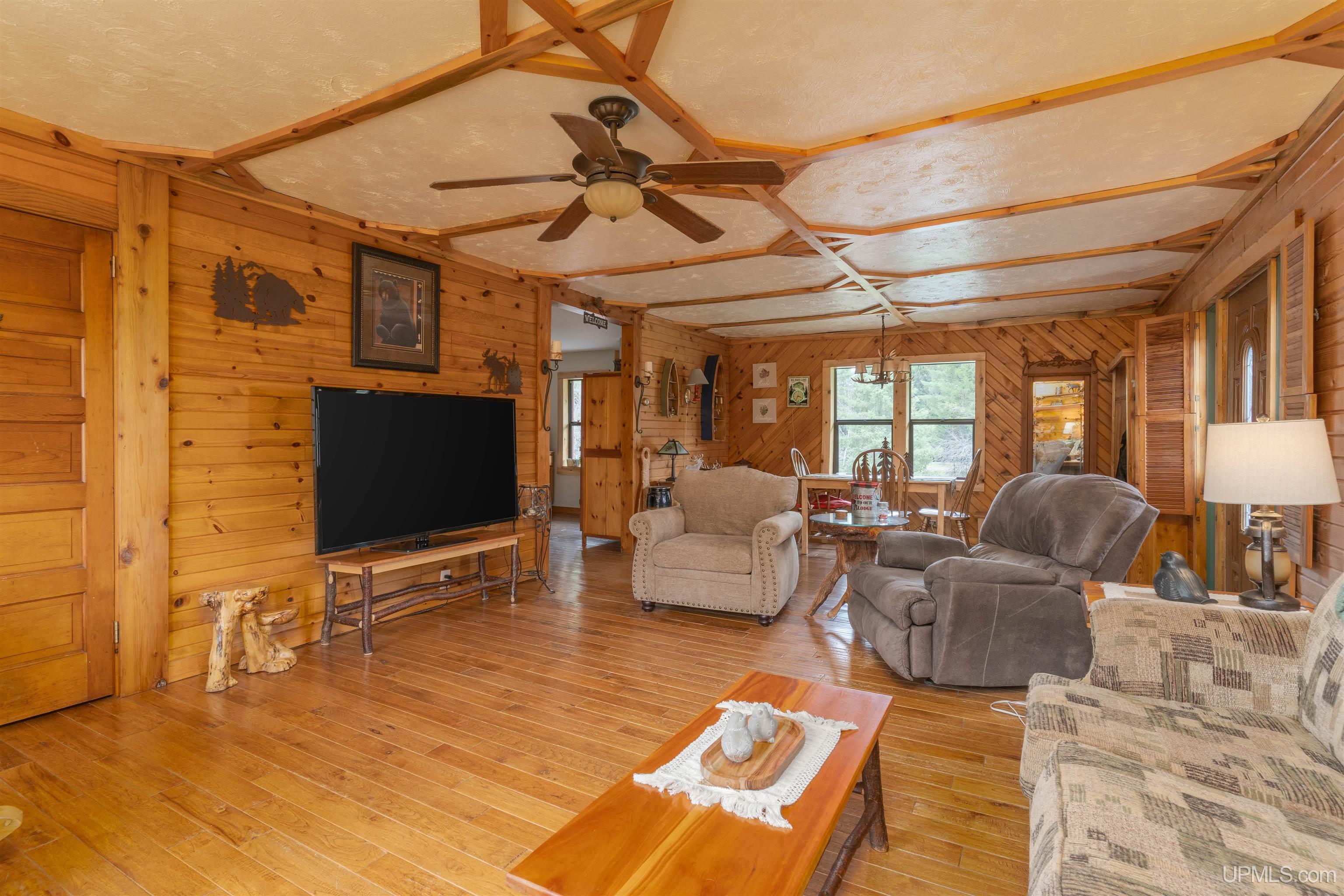 10681 Section 6 Road, Trout Creek, MI, 49967