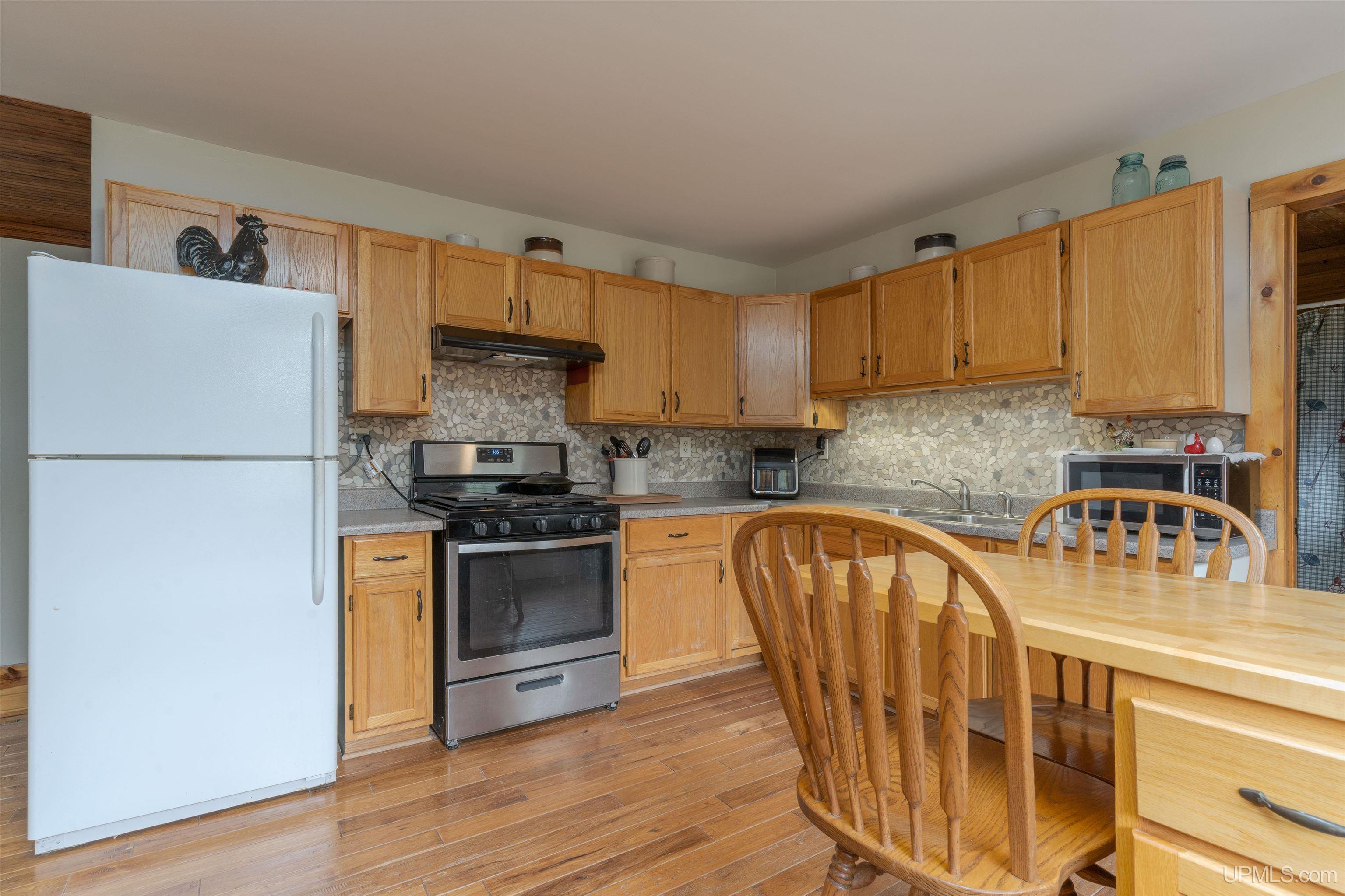 10681 Section 6 Road, Trout Creek, MI, 49967