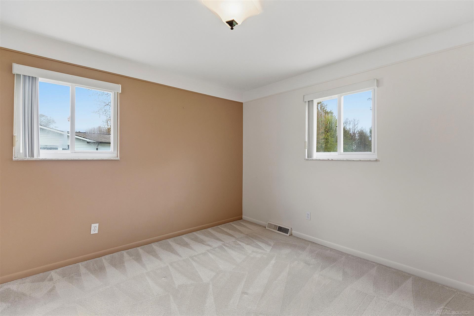48809 Sugarbush Road, Chesterfield, MI, 48047