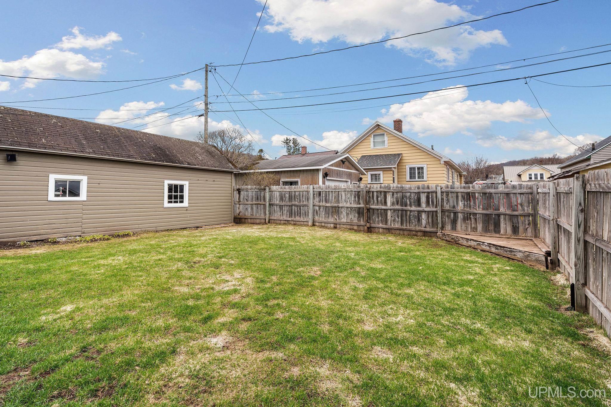 414 Peninsula Street, Negaunee, MI, 49866