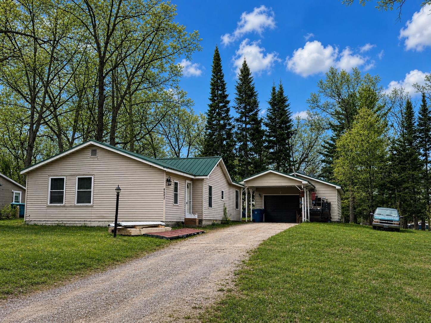 6862 Railroad Road, Harrison, MI, 48625