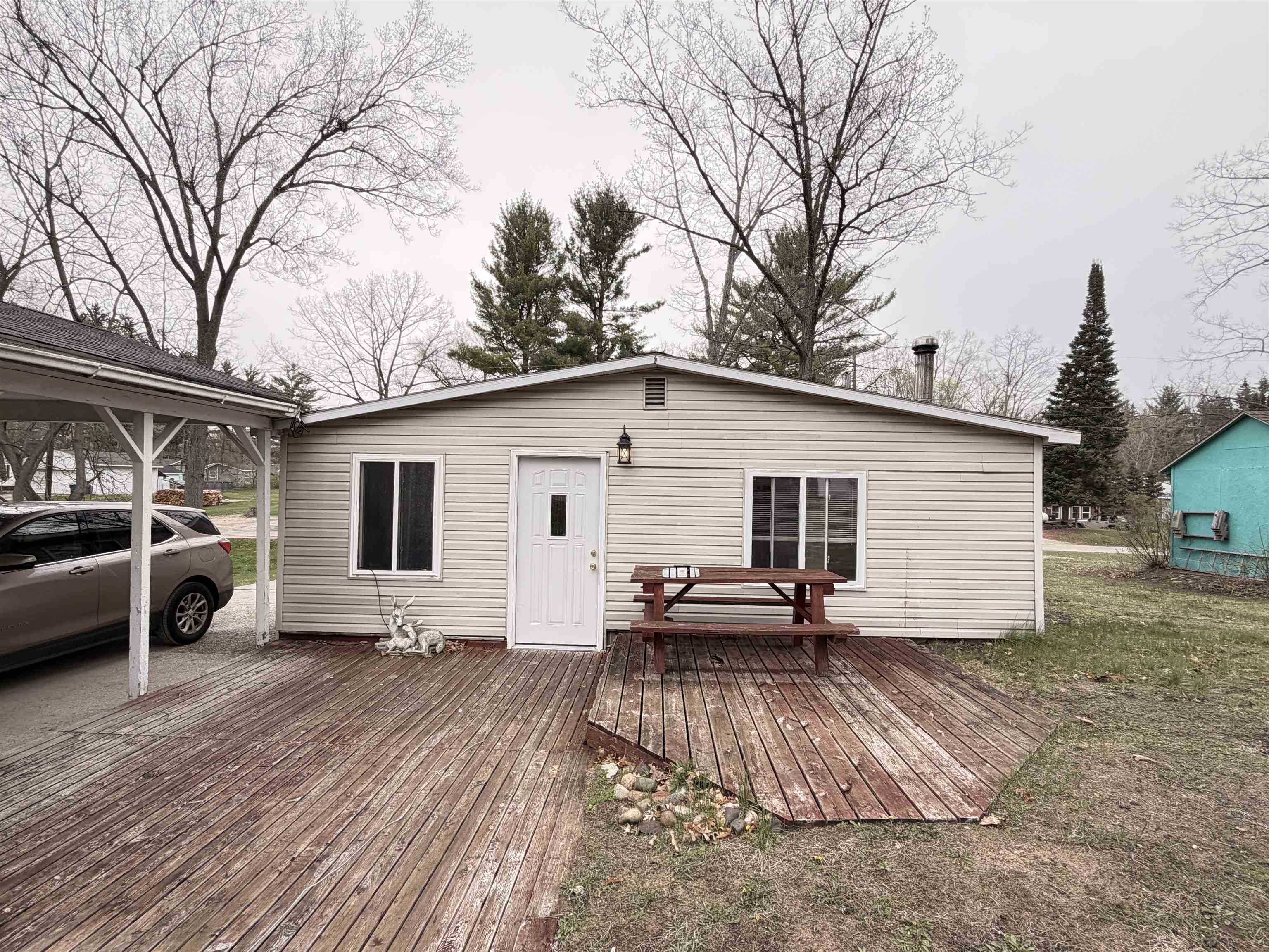 6862 Railroad Road, Harrison, MI, 48625
