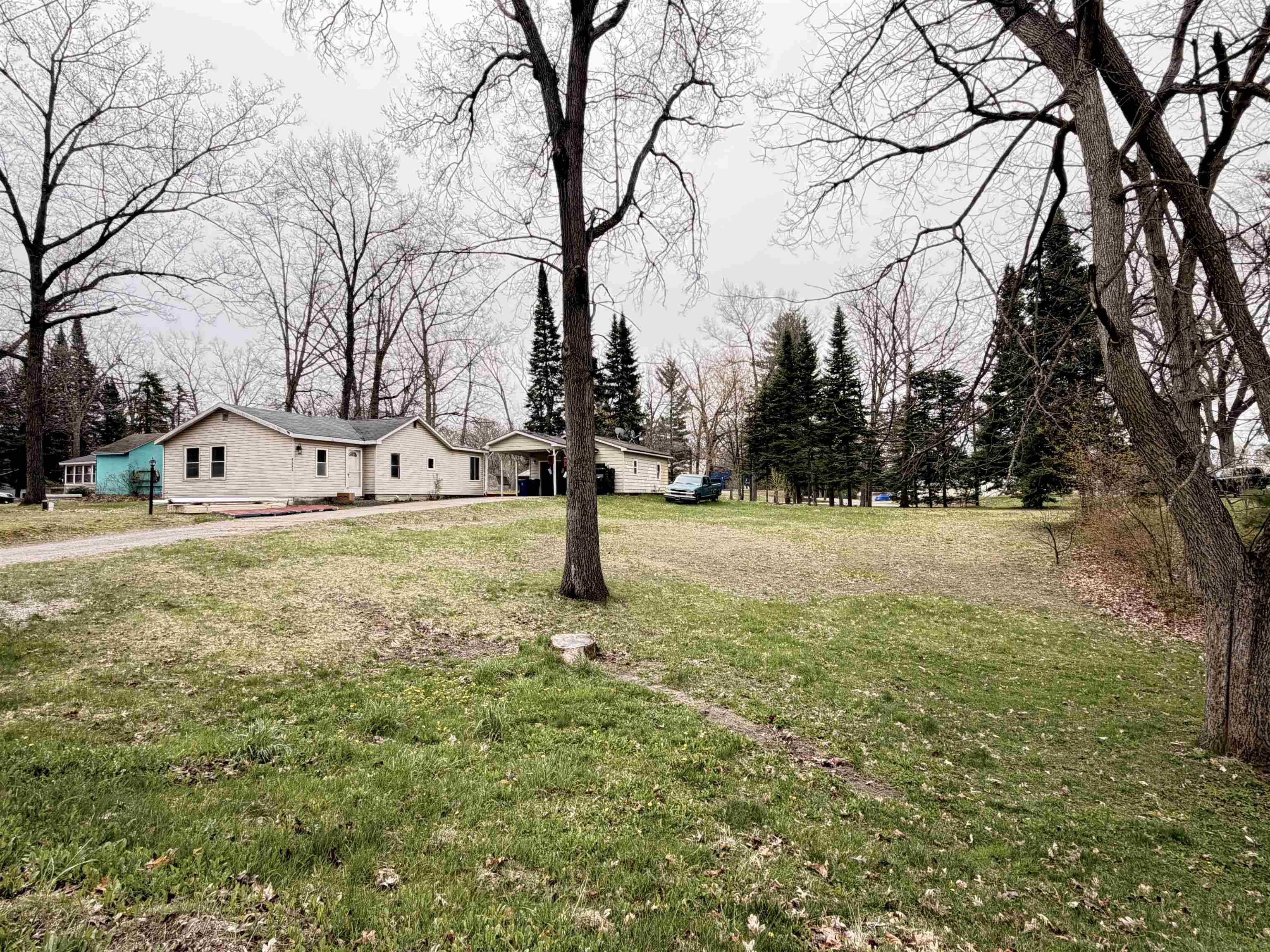 6862 Railroad Road, Harrison, MI, 48625