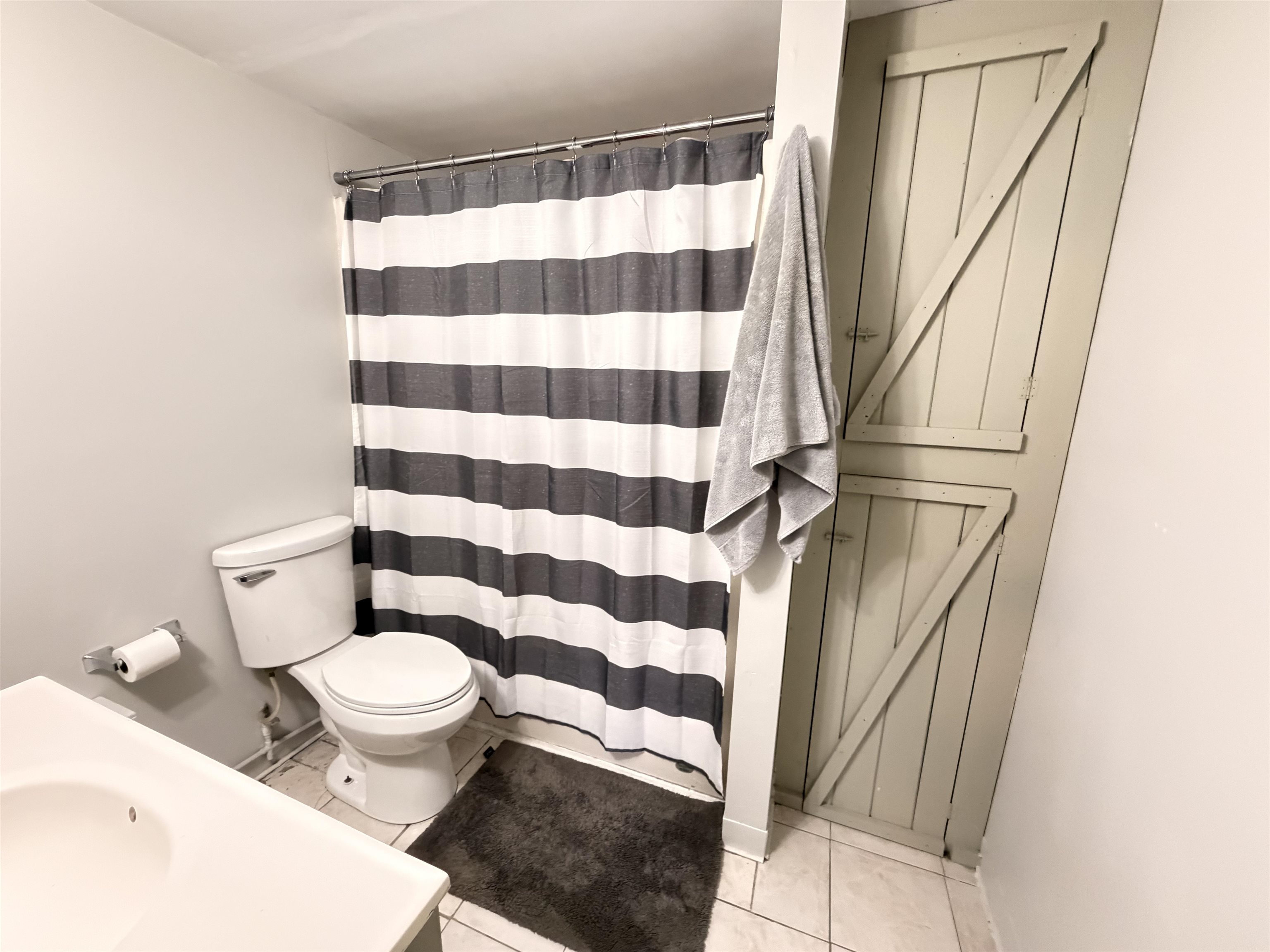 6862 Railroad Road, Harrison, MI, 48625