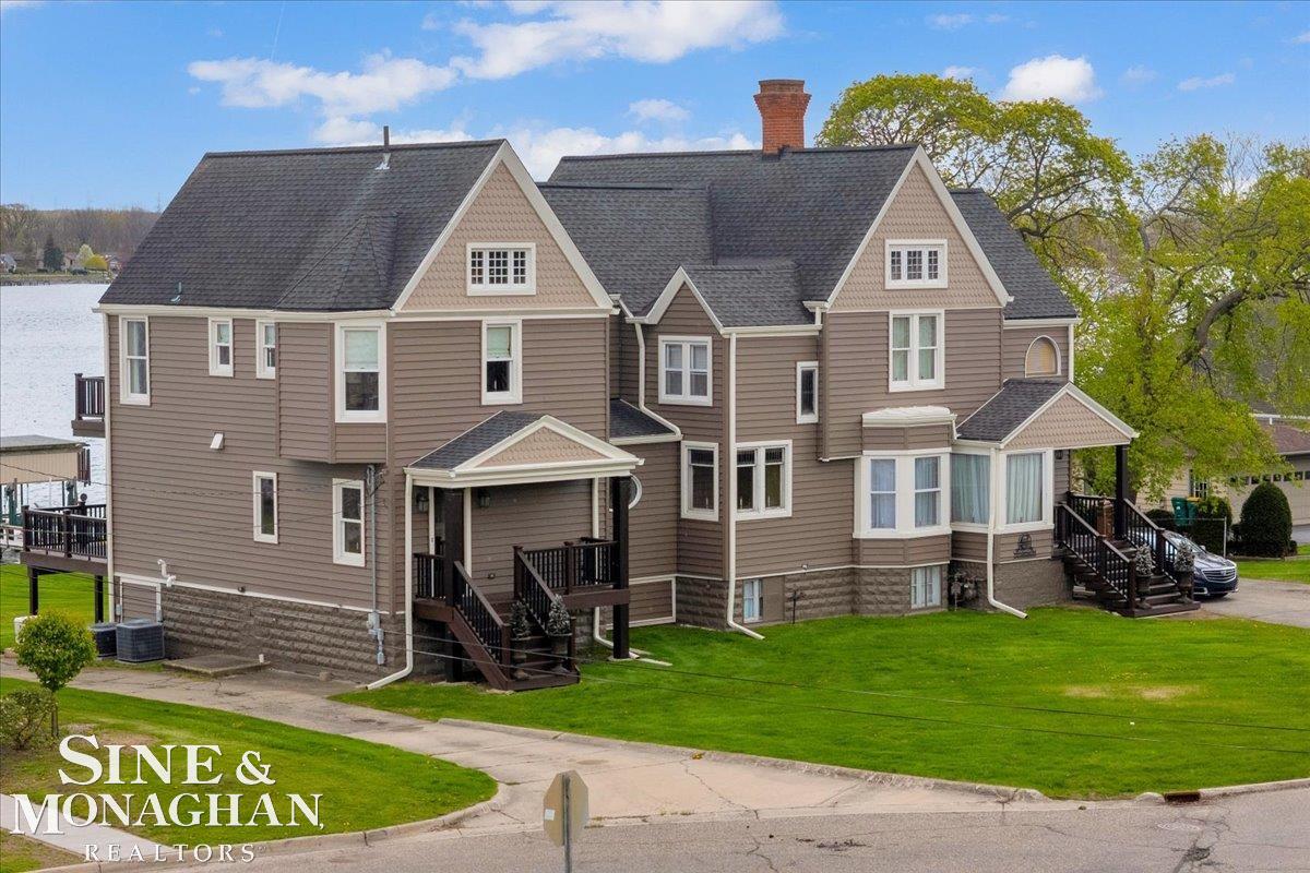 1337 Oakland Avenue, Saint Clair, MI, 48079