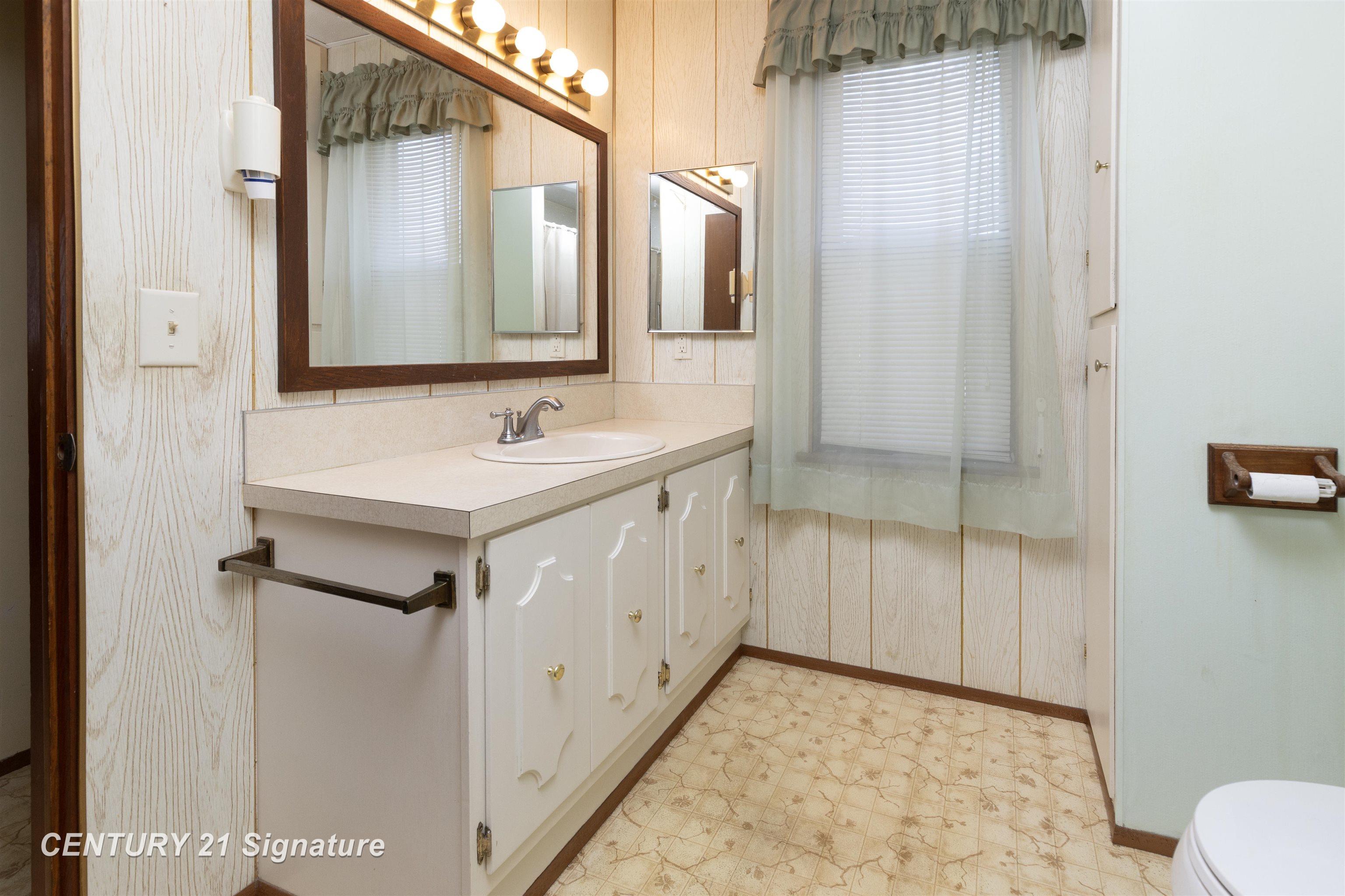 706 S Lincoln Street, Bay City, MI, 48708
