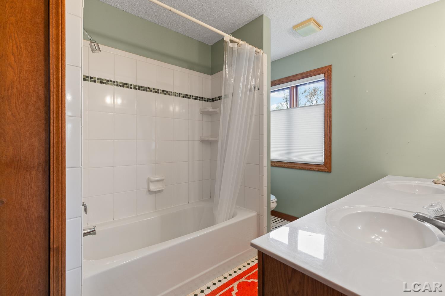 12301 Lakeshore Drive, La Salle, MI, 48145