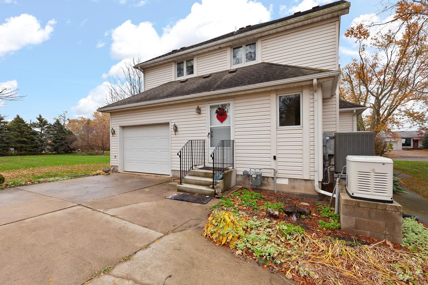 12301 Lakeshore Drive, La Salle, MI, 48145