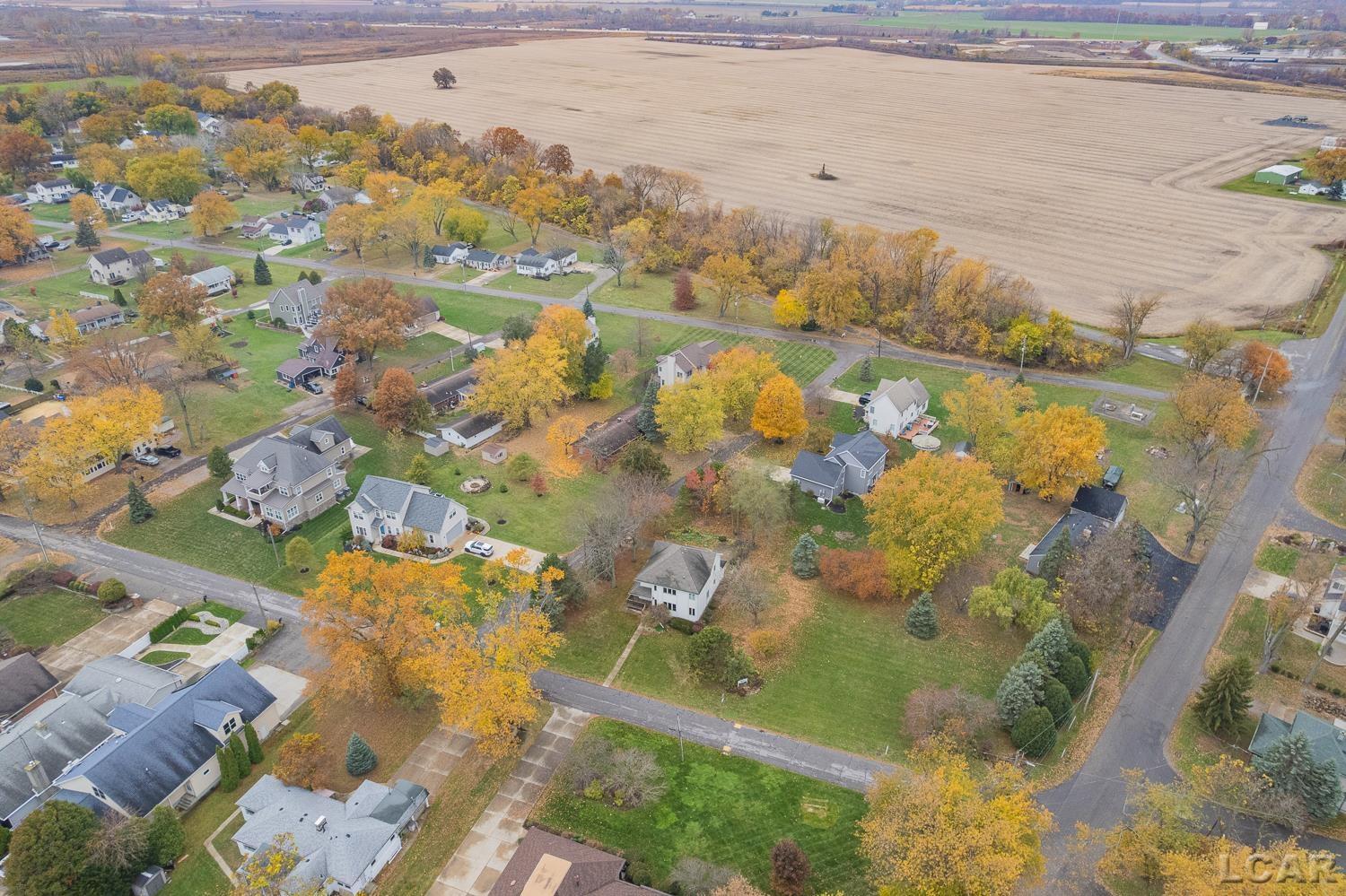 12301 Lakeshore Drive, La Salle, MI, 48145
