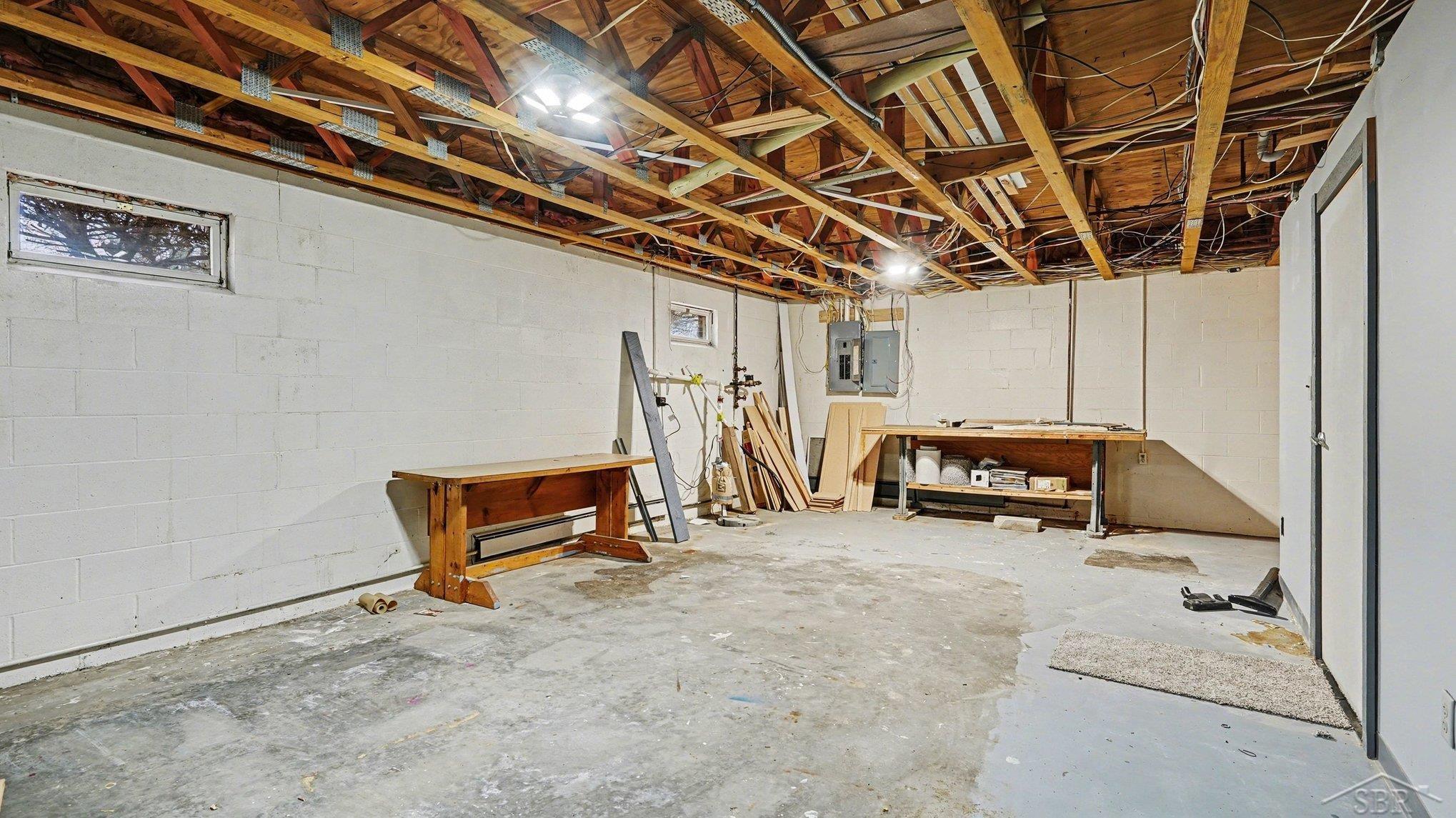 3323 Lakeside Drive, Sanford, MI, 48657
