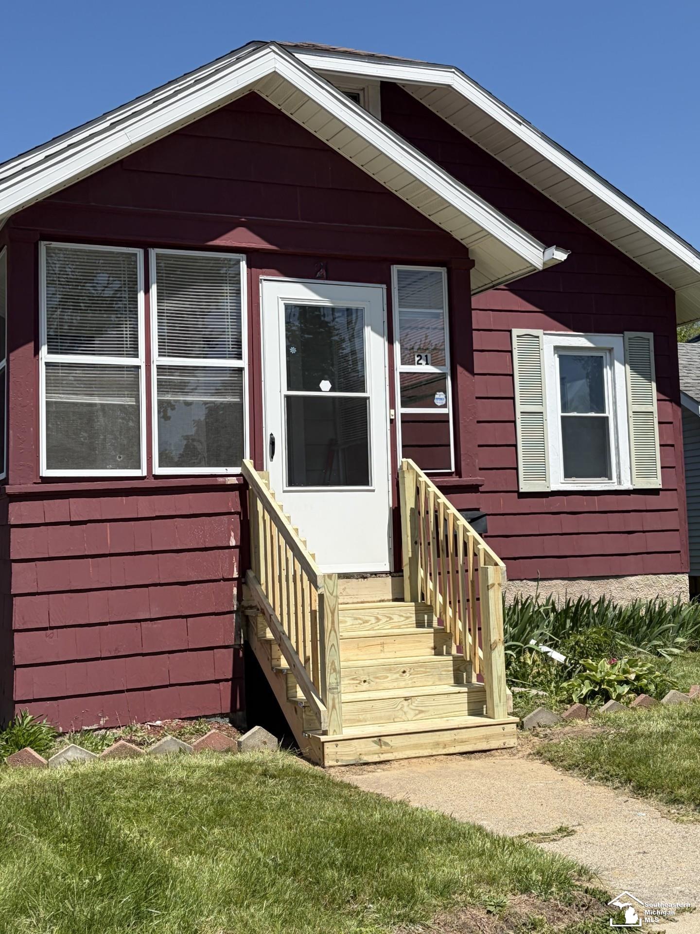 Homes for sale in Monroe City Monroe, MI | 21 Lemerand St, Monroe City Monroe, MI 48162 | MLS# 57050206335