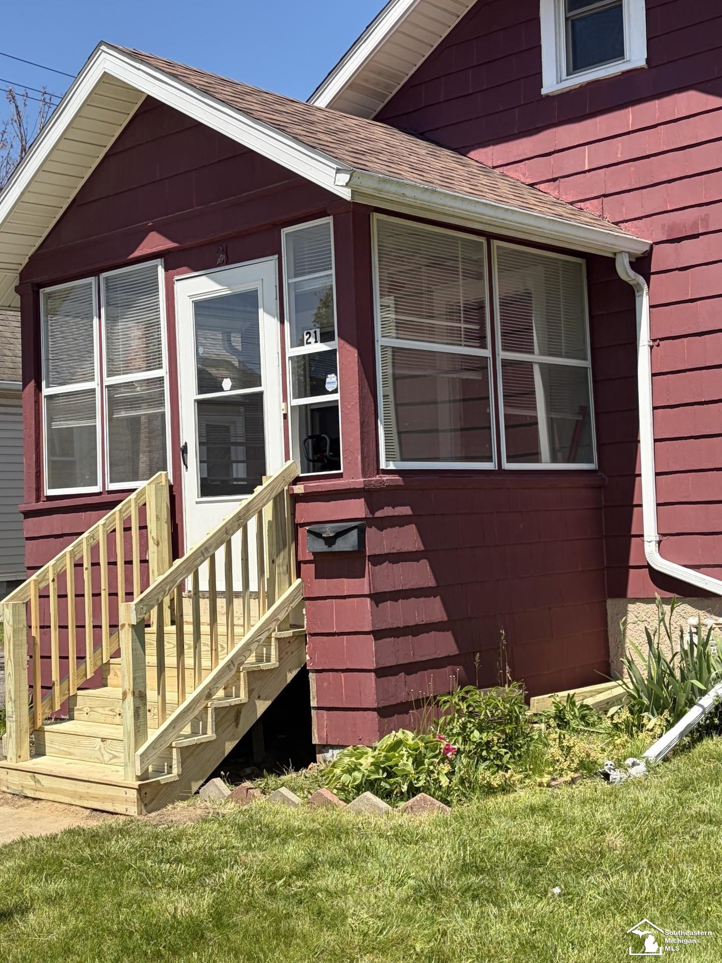 Homes for sale in Monroe City Monroe, MI | 21 Lemerand St, Monroe City Monroe, MI 48162 | MLS# 57050206335