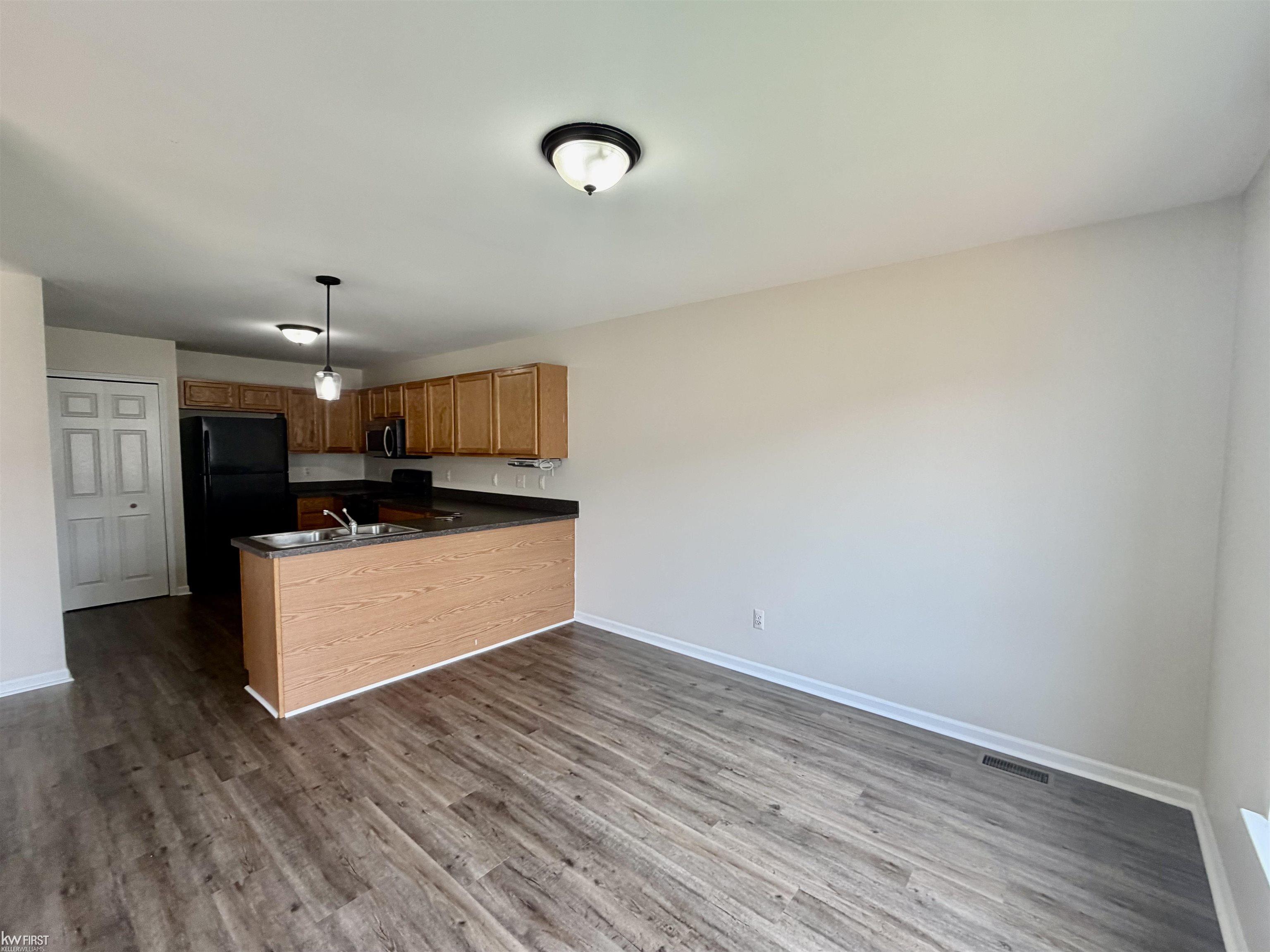 38006 Mitchell Street, Grand Blanc, MI, 48439