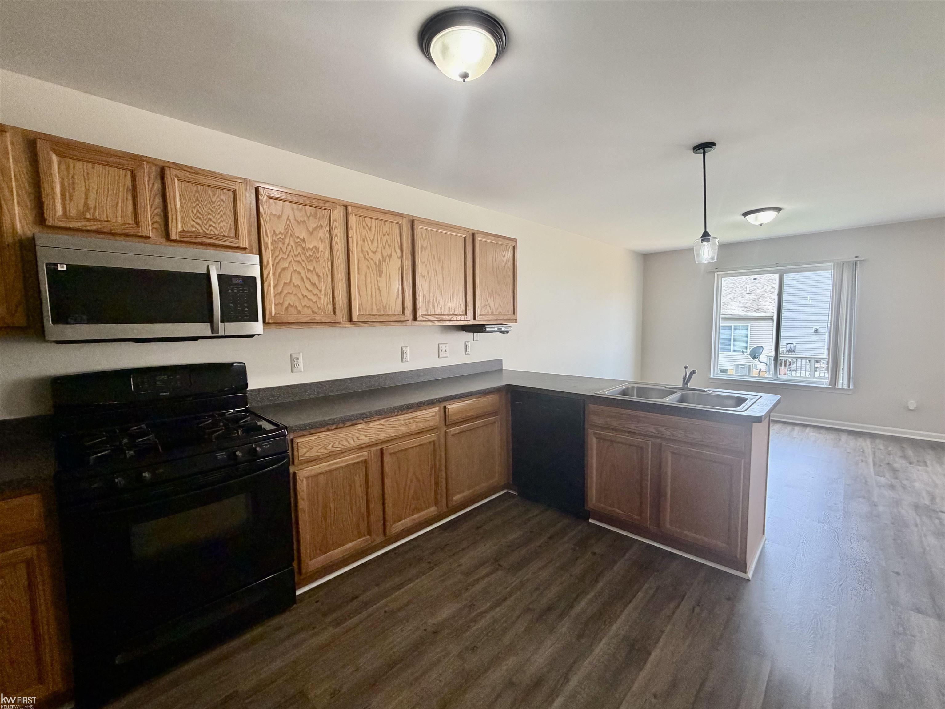38006 Mitchell Street, Grand Blanc, MI, 48439