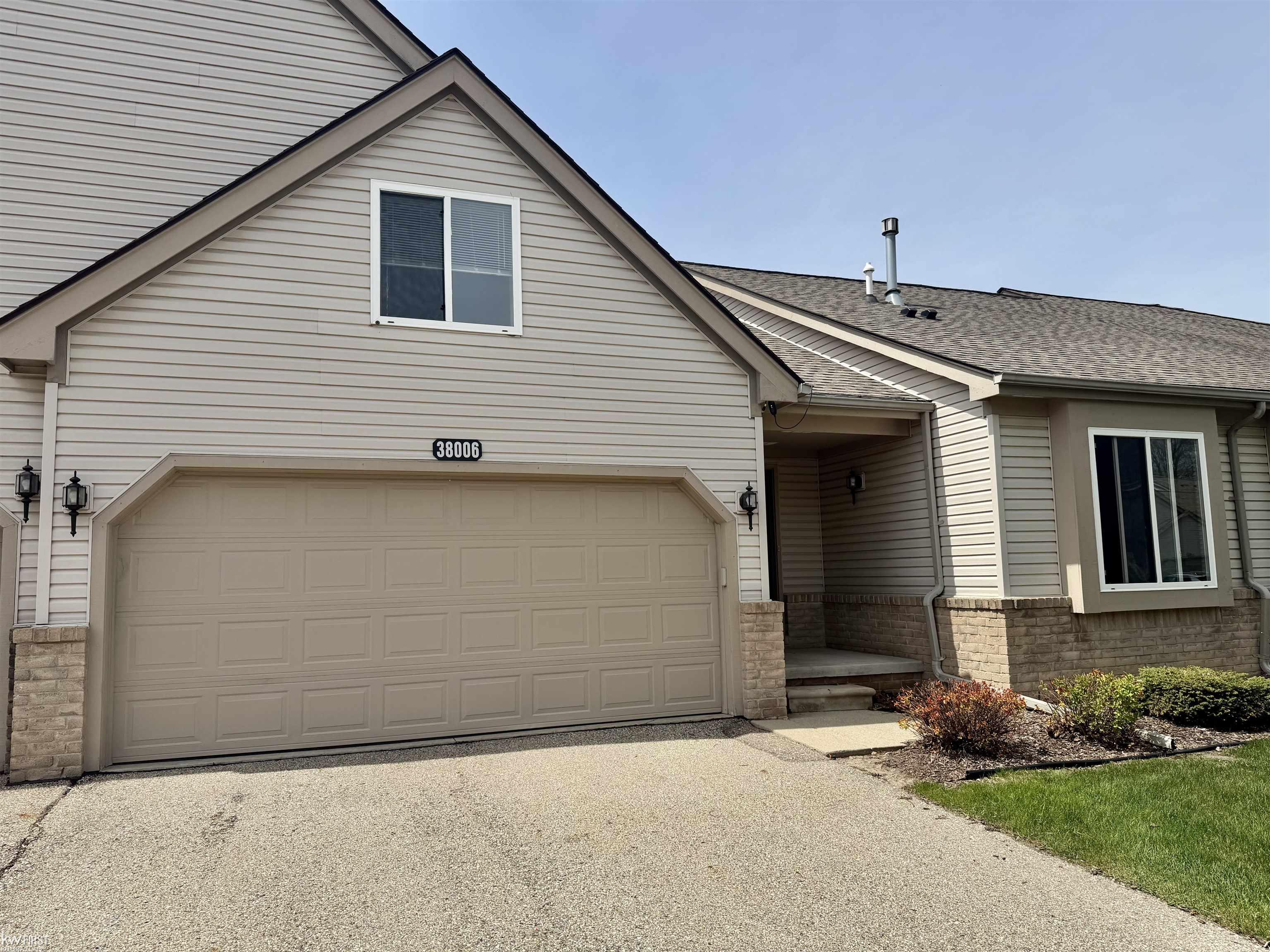 38006 Mitchell Street, Grand Blanc, MI, 48439