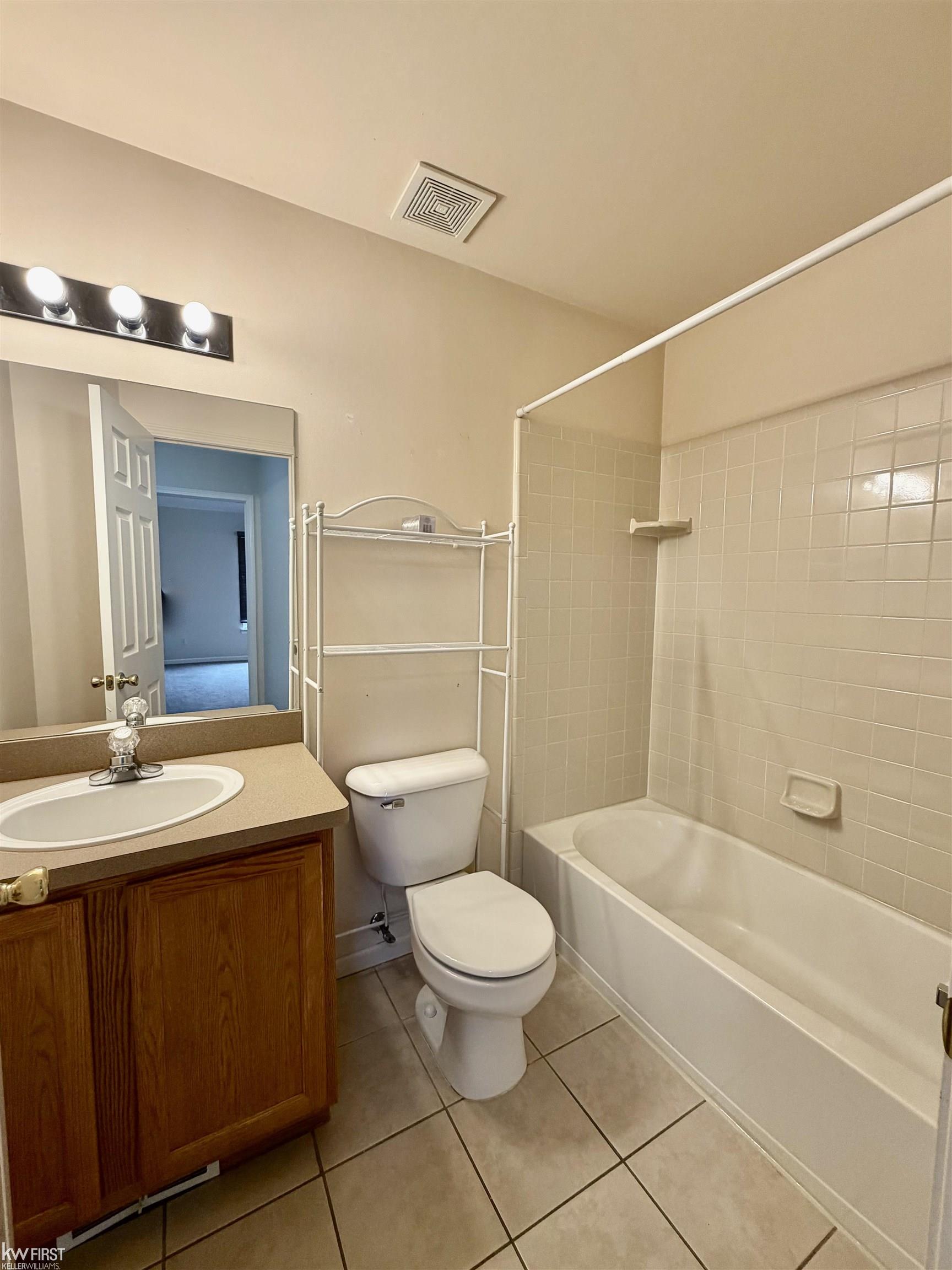 38006 Mitchell Street, Grand Blanc, MI, 48439