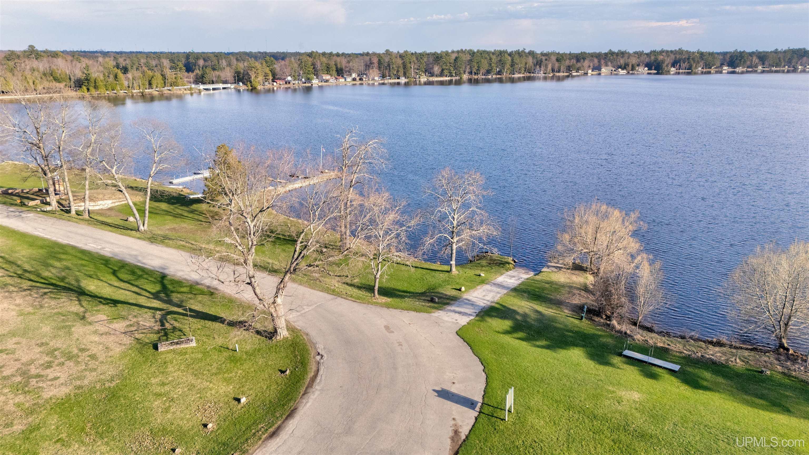 8136 W Arrowhead Road, Manistique, MI, 49854