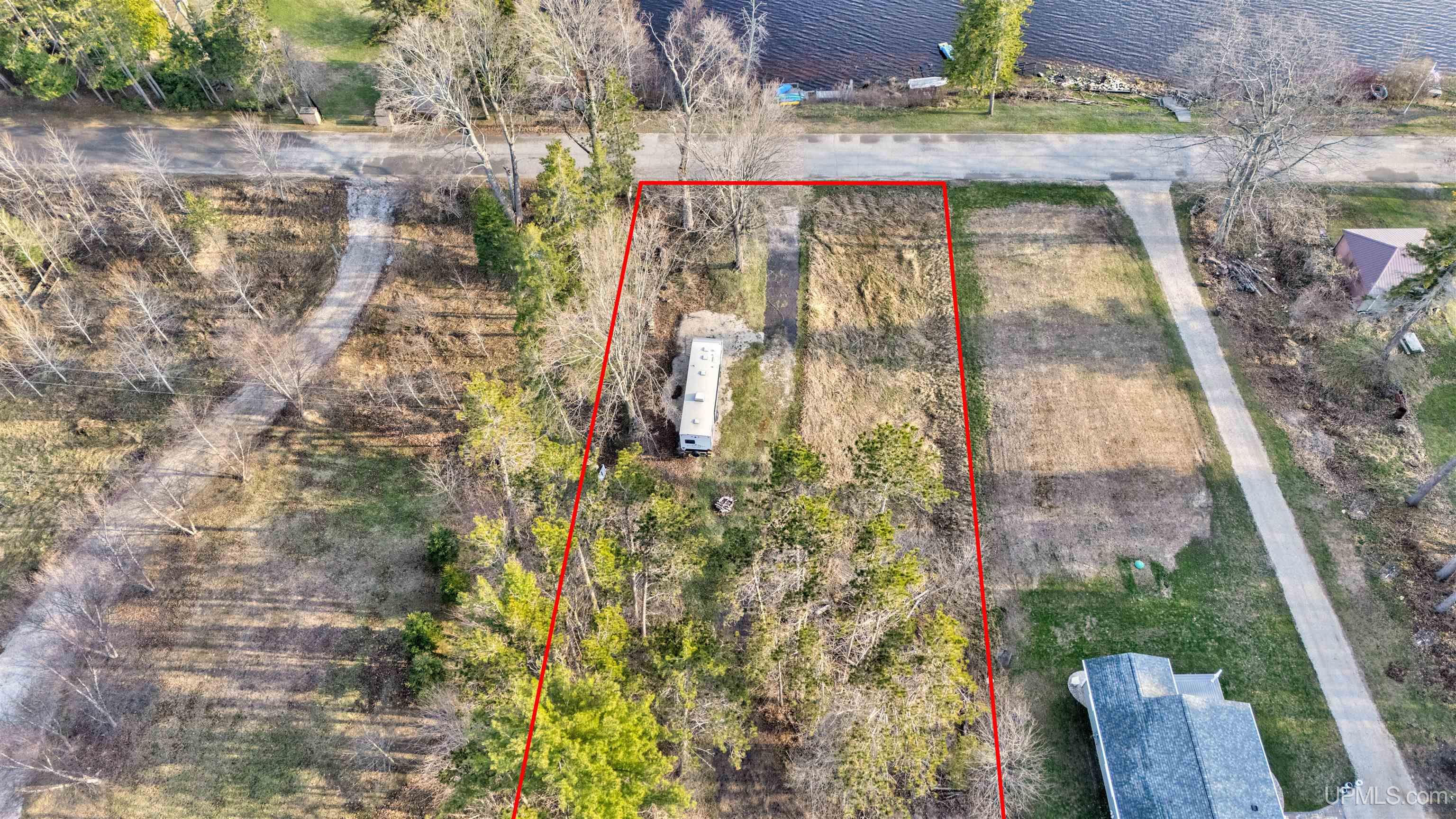 8136 W Arrowhead Road, Manistique, MI, 49854