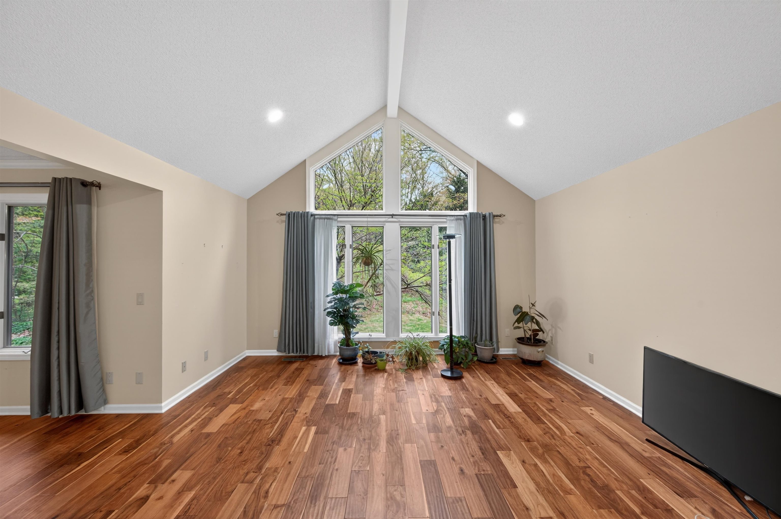 2209 Mapleleaf Drive, Midland, IN, 46640