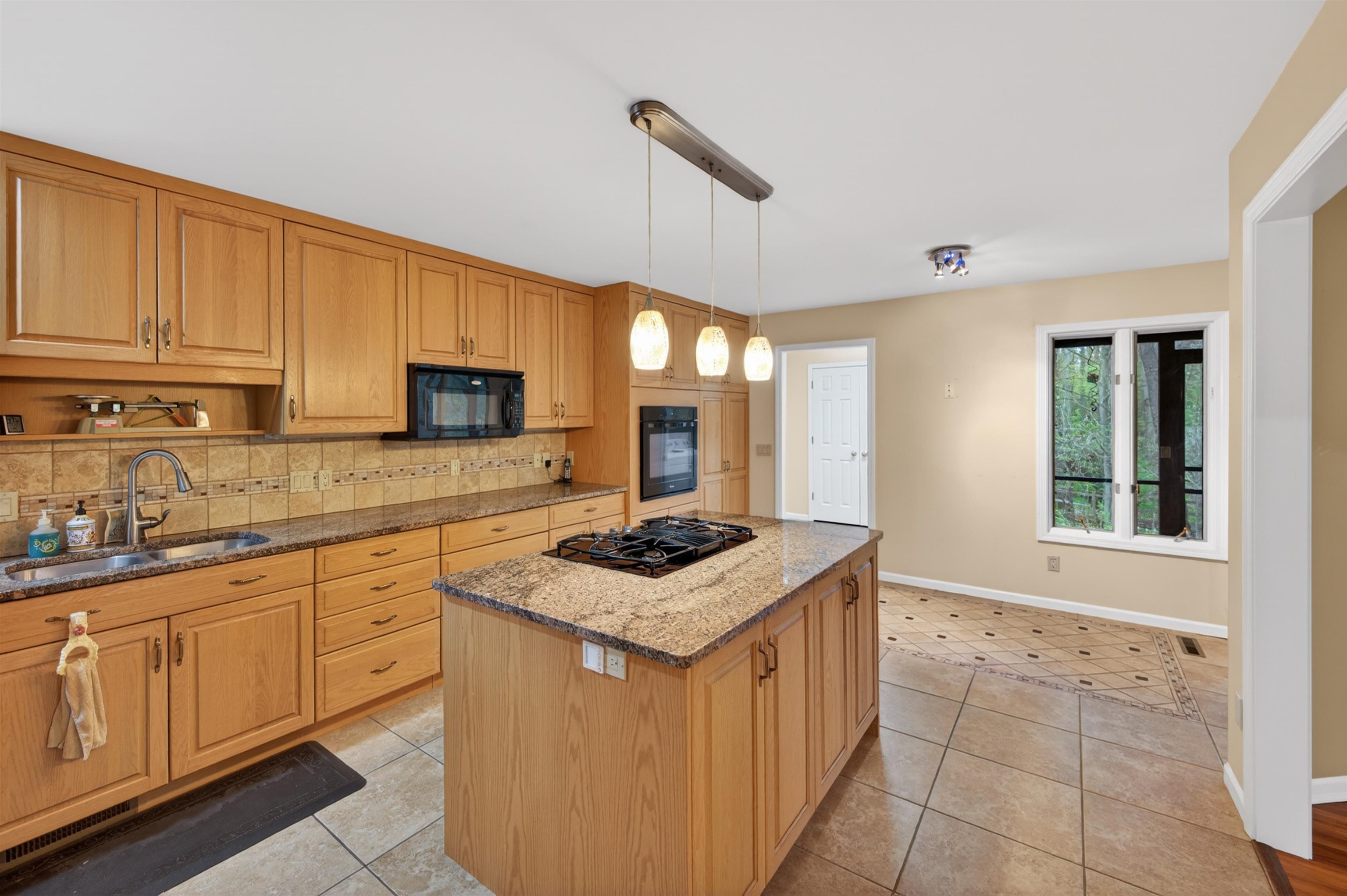 2209 Mapleleaf Drive, Midland, IN, 46640