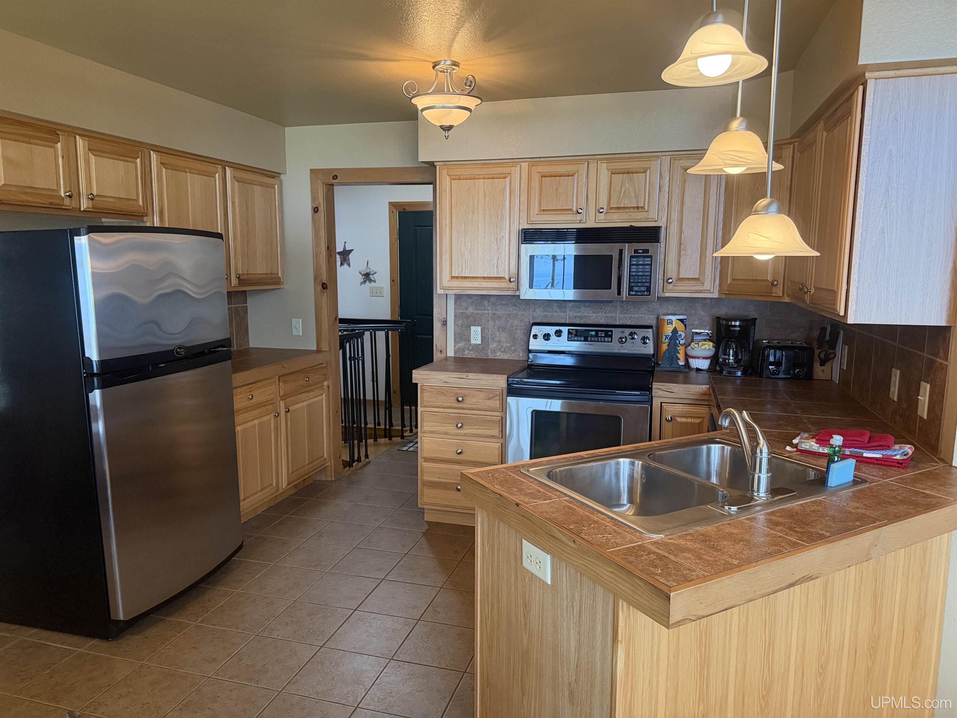 1066 Cedaroma Drive, Abor Vitae T-wi, WI, 54558-1111