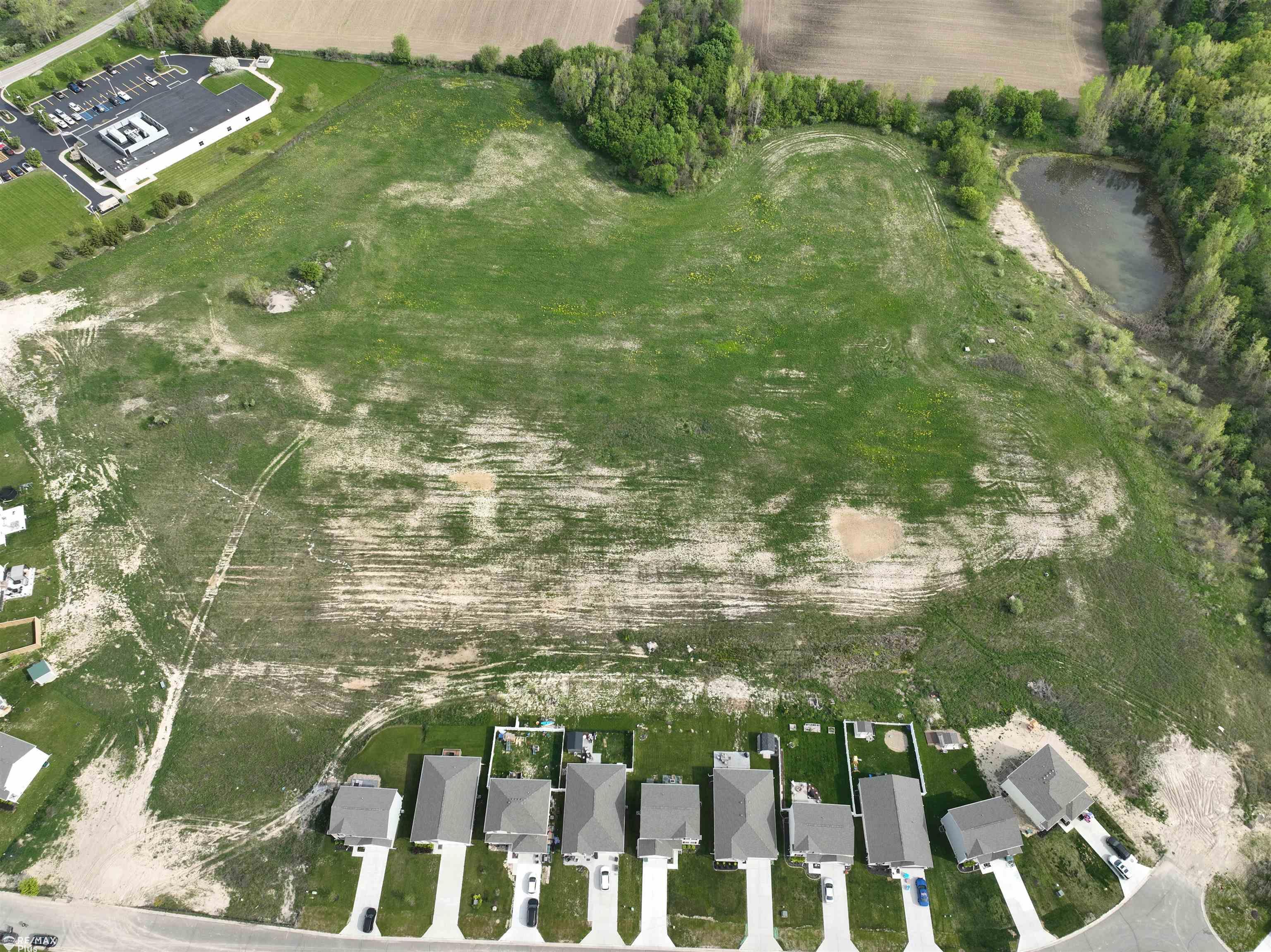 Woodbridge Park Avenue photo 3
