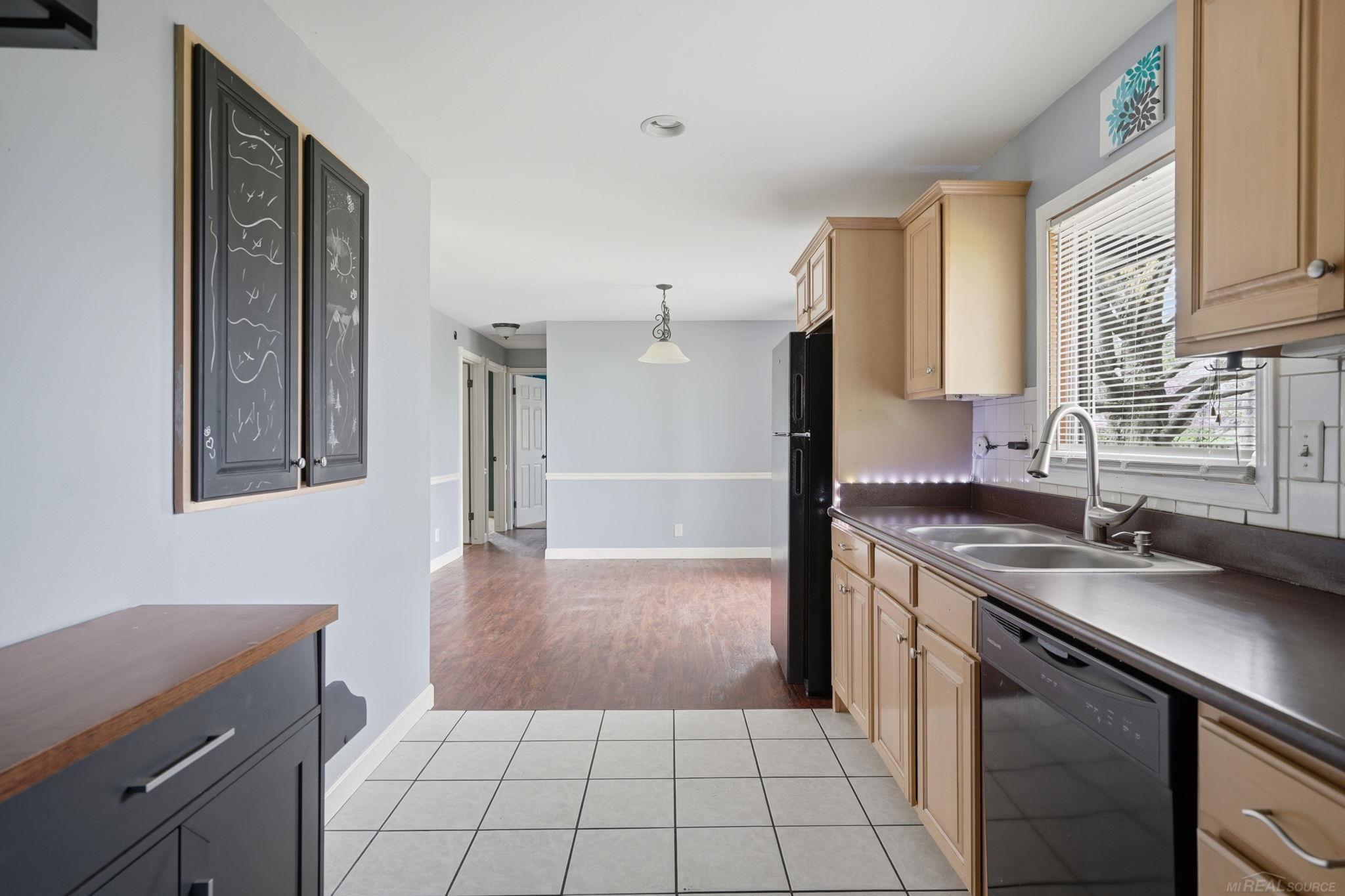 6376 Samson Drive, Grand Blanc, MI, 48439