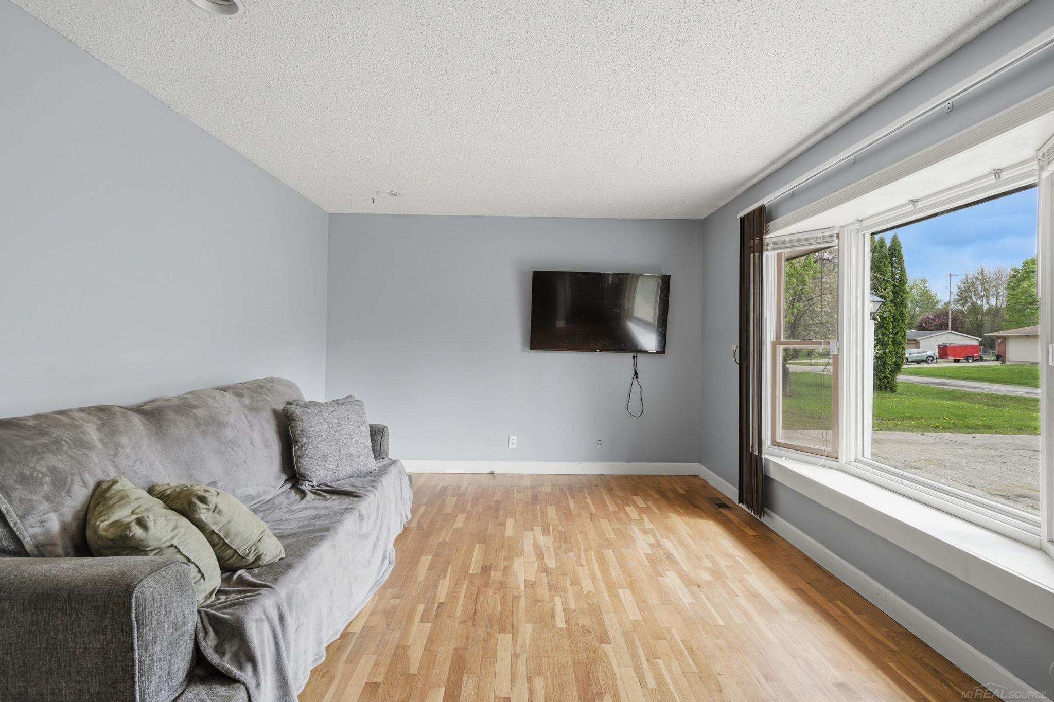 6376 Samson Drive, Grand Blanc, MI, 48439