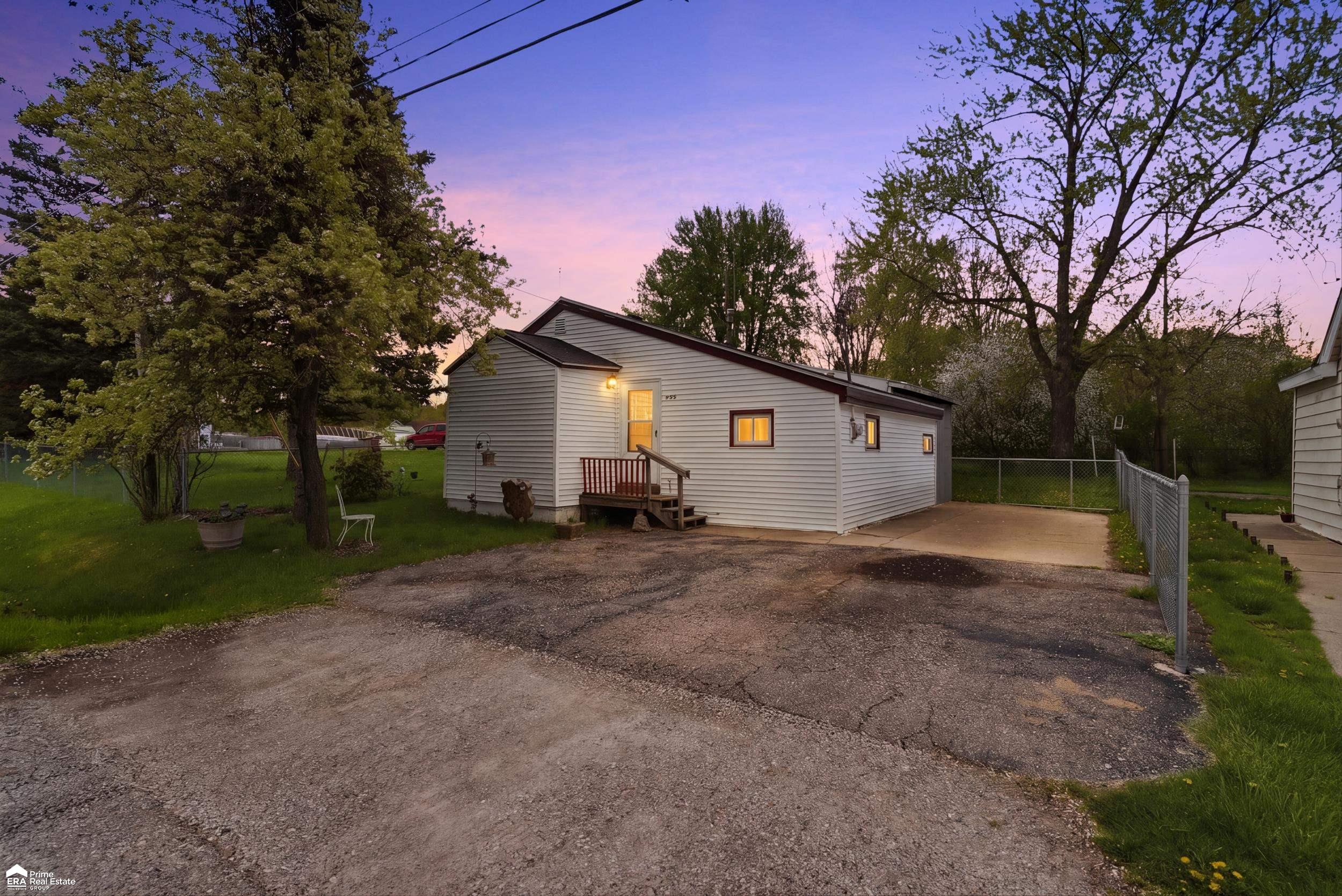 3167 W Dartmouth Street, Flint, MI, 48504