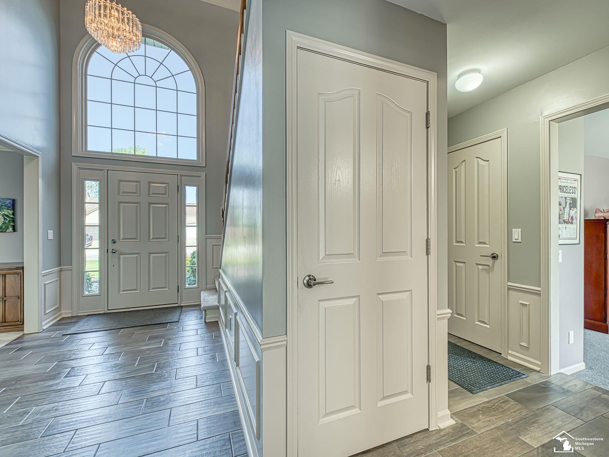 Photo 4 of Single family home for sale at 839 Kings Park Rd, Monroe, MI 48161 | MLS# 57050206460 | Listing updated on 2026-09-12
