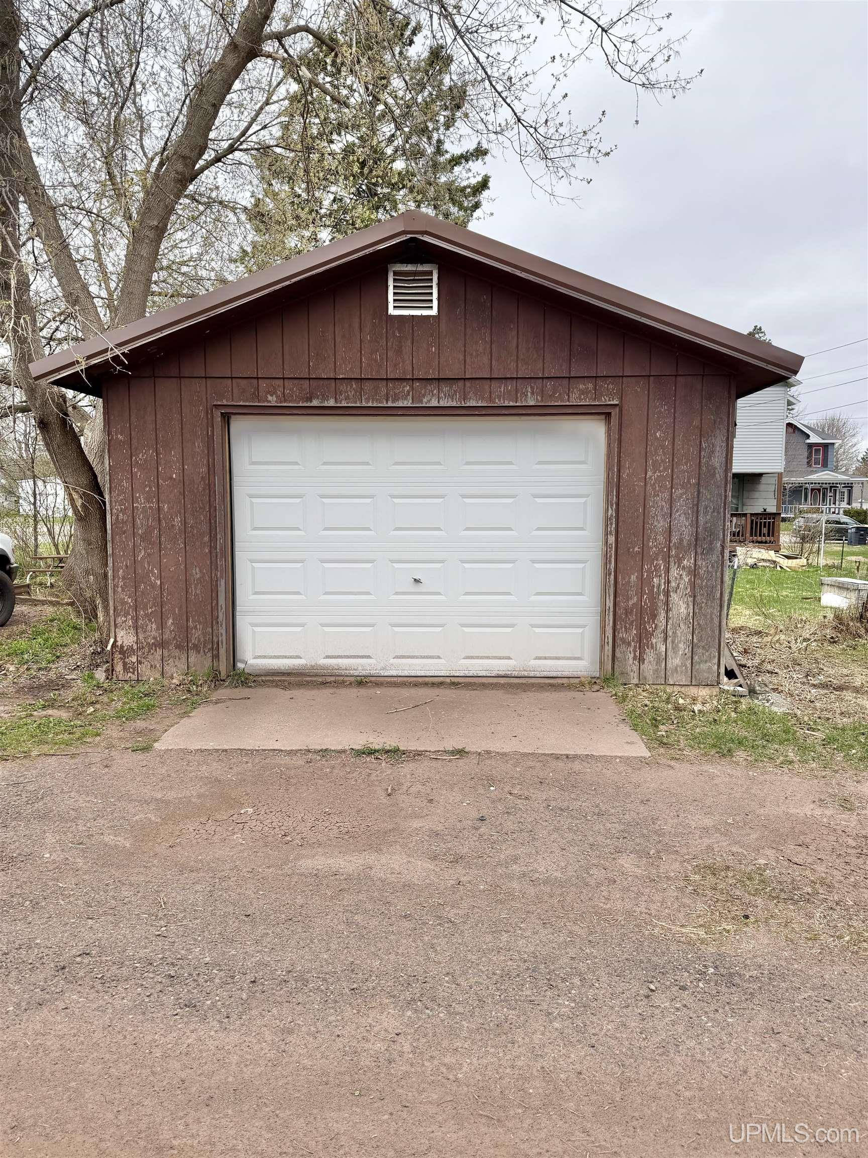 224 S Mansfield Street, Ironwood, MI, 49938