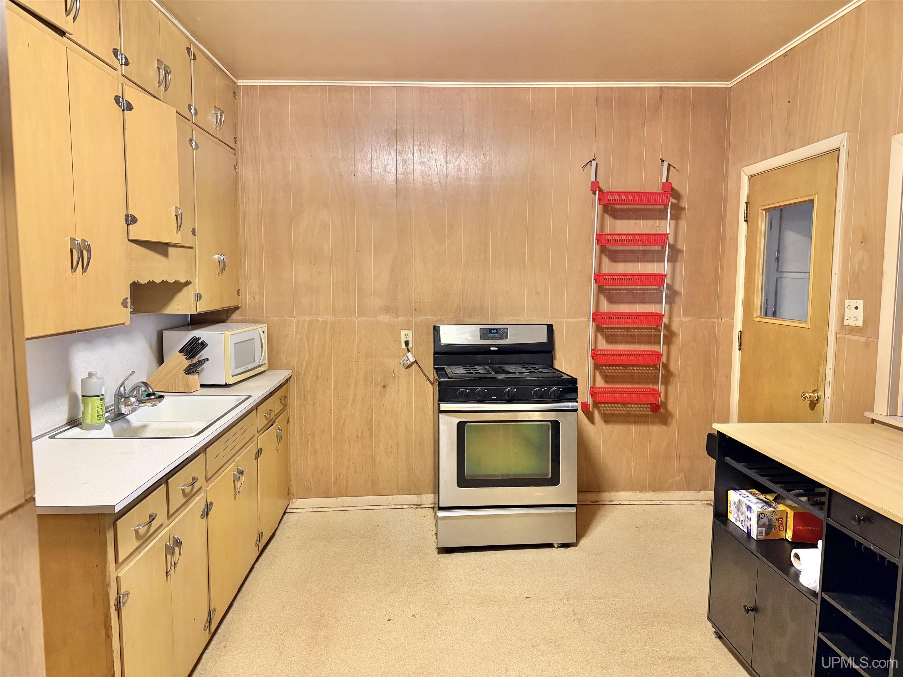 224 S Mansfield Street, Ironwood, MI, 49938