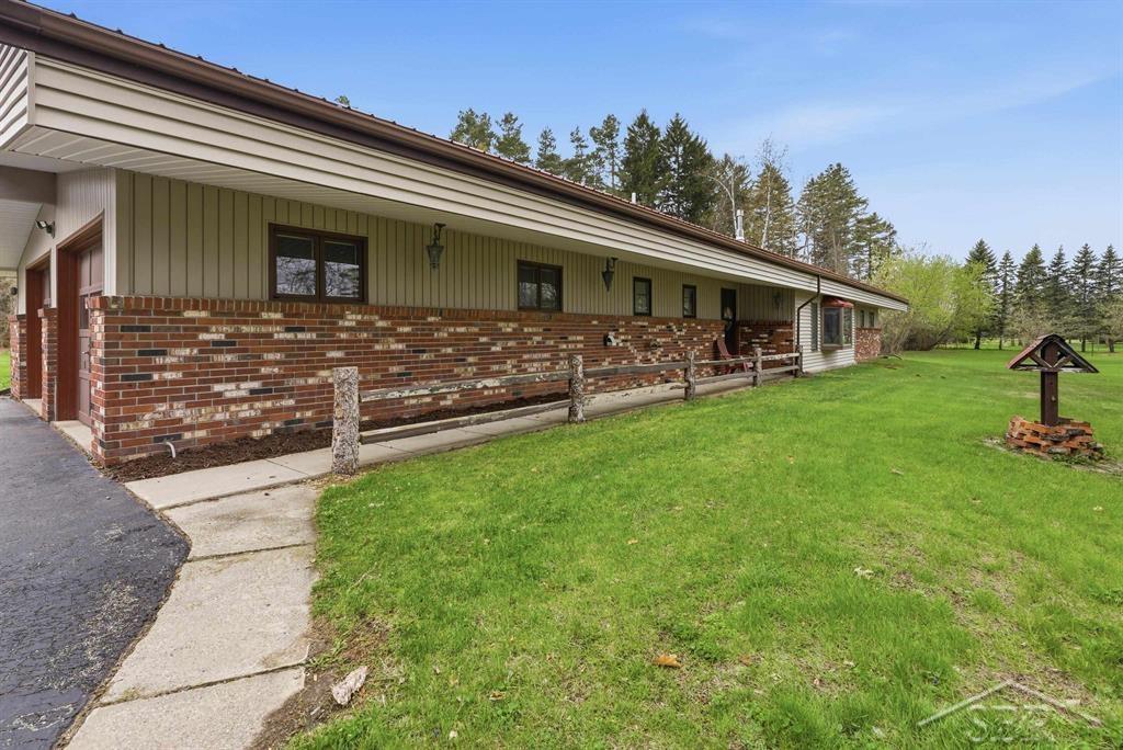 1280 E Kitchen Road, Pinconning, MI, 48650