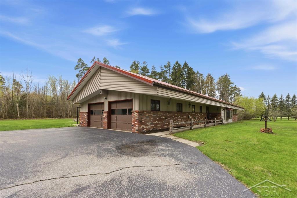 1280 E Kitchen Road, Pinconning, MI, 48650