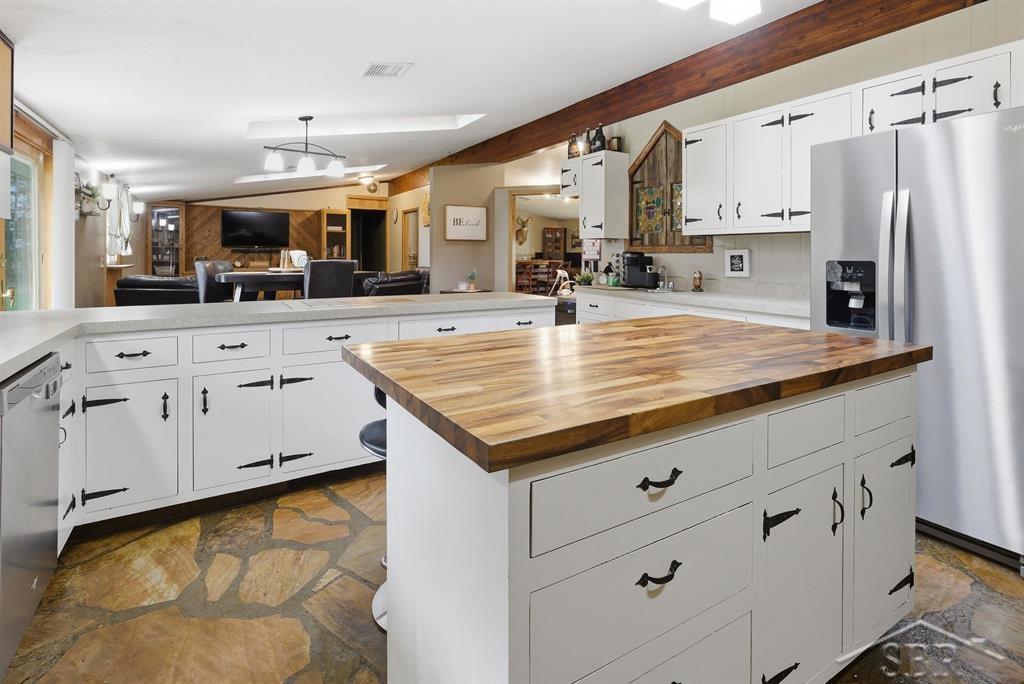 1280 E Kitchen Road, Pinconning, MI, 48650