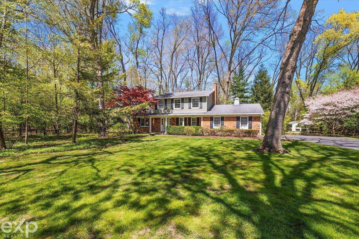 28040 Forestbrook Drive, Farmington Hills, MI, 48334