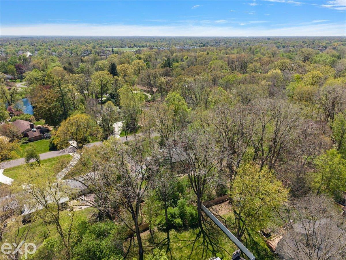 28040 Forestbrook Drive, Farmington Hills, MI, 48334