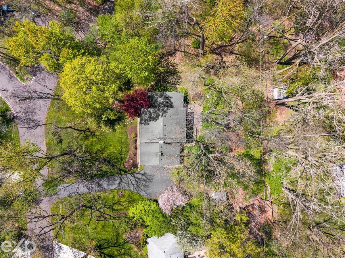 28040 Forestbrook Drive, Farmington Hills, MI, 48334