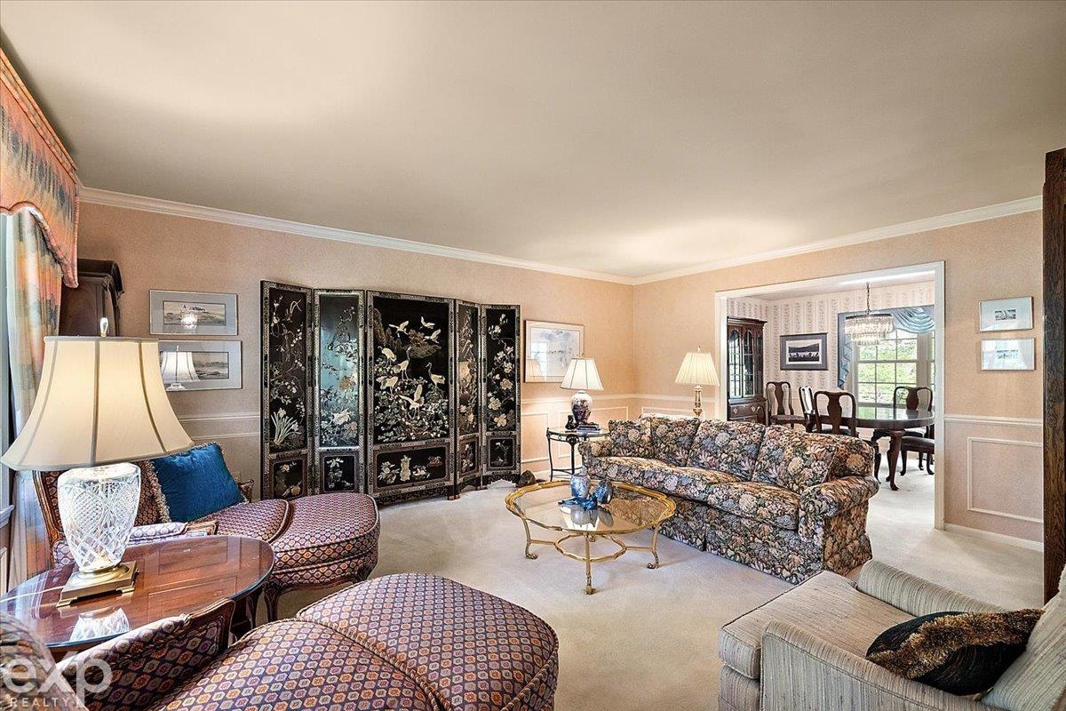 28040 Forestbrook Drive, Farmington Hills, MI, 48334