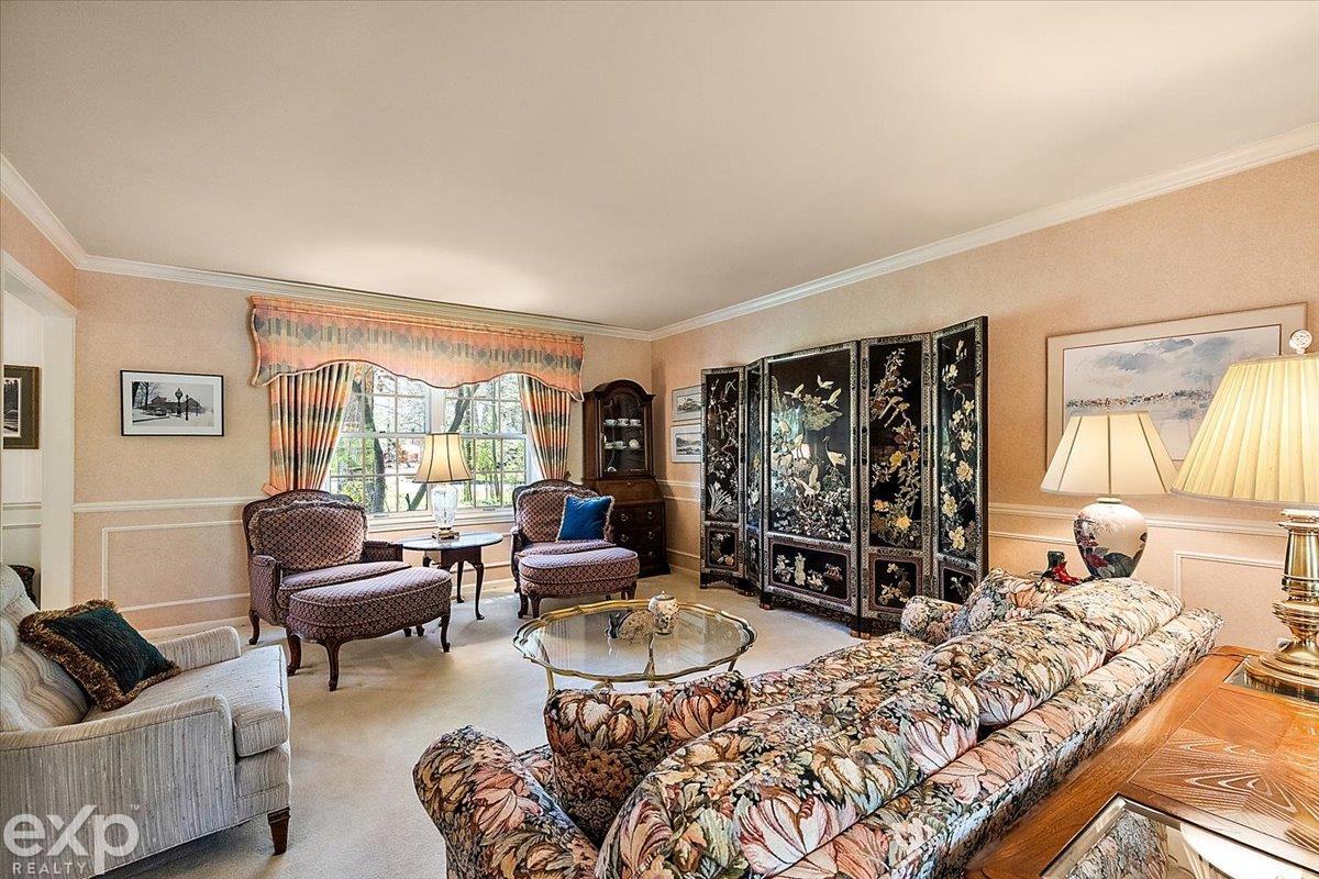 28040 Forestbrook Drive, Farmington Hills, MI, 48334