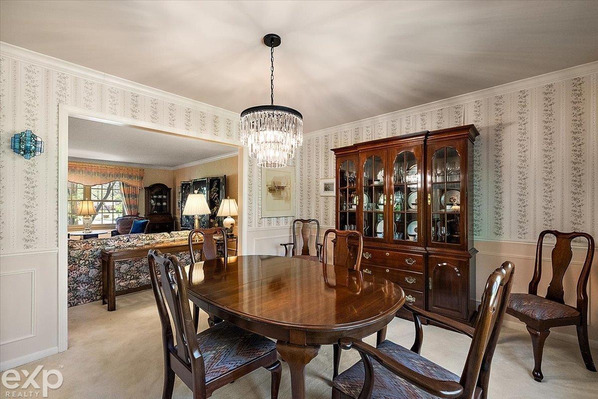 28040 Forestbrook Drive, Farmington Hills, MI, 48334