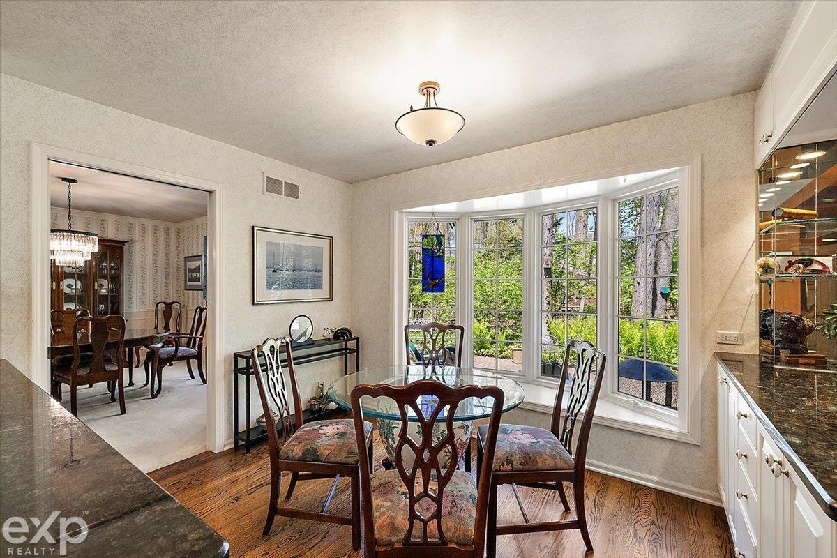 28040 Forestbrook Drive, Farmington Hills, MI, 48334