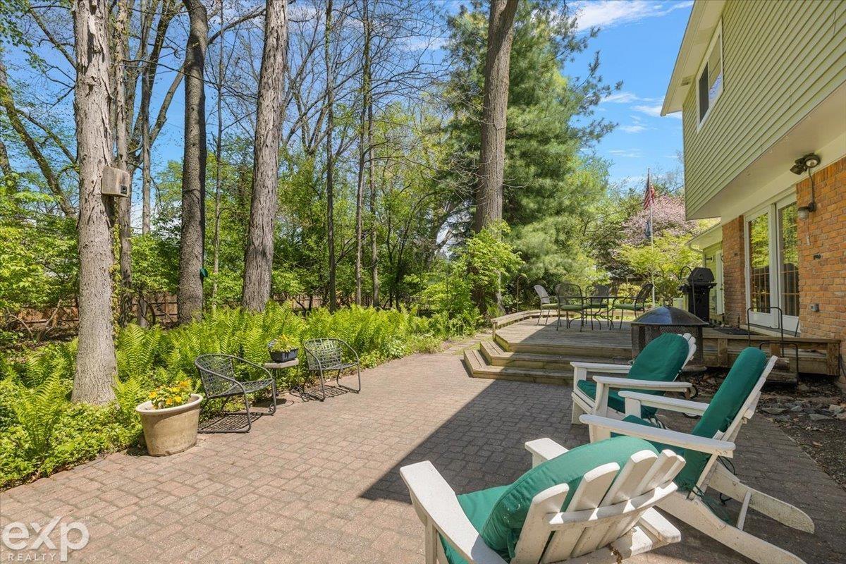 28040 Forestbrook Drive, Farmington Hills, MI, 48334