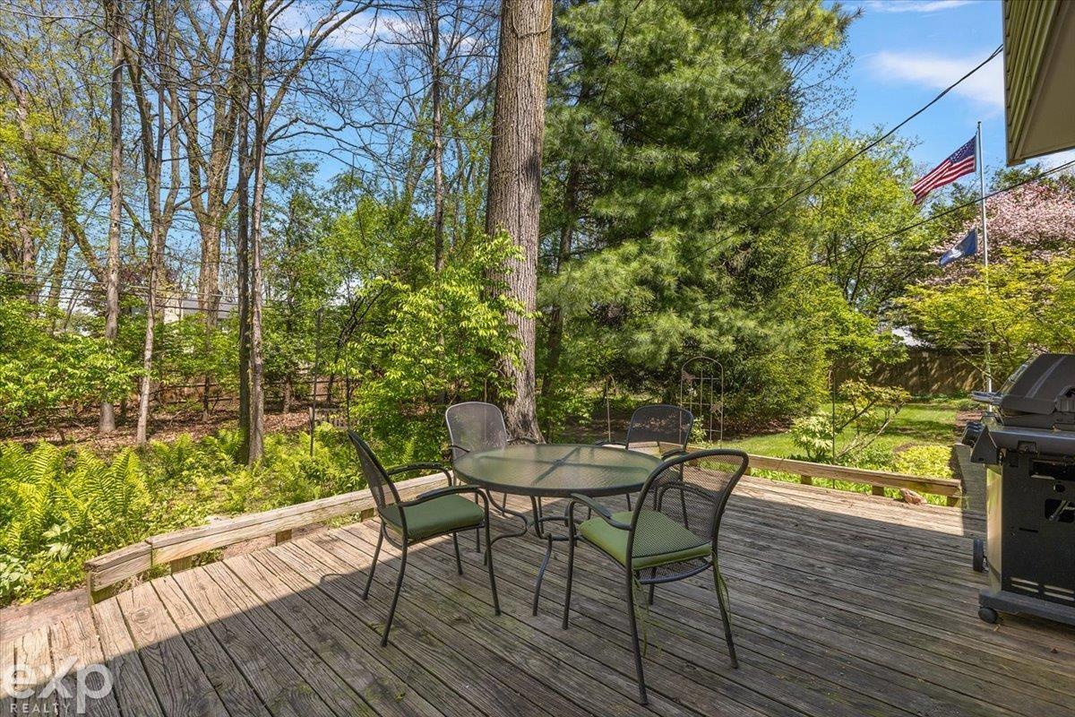 28040 Forestbrook Drive, Farmington Hills, MI, 48334