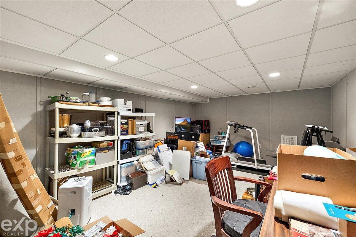 28040 Forestbrook Drive, Farmington Hills, MI, 48334