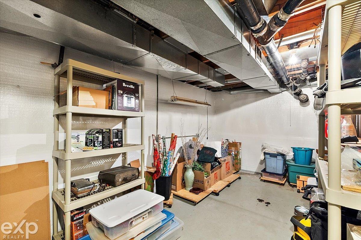 28040 Forestbrook Drive, Farmington Hills, MI, 48334