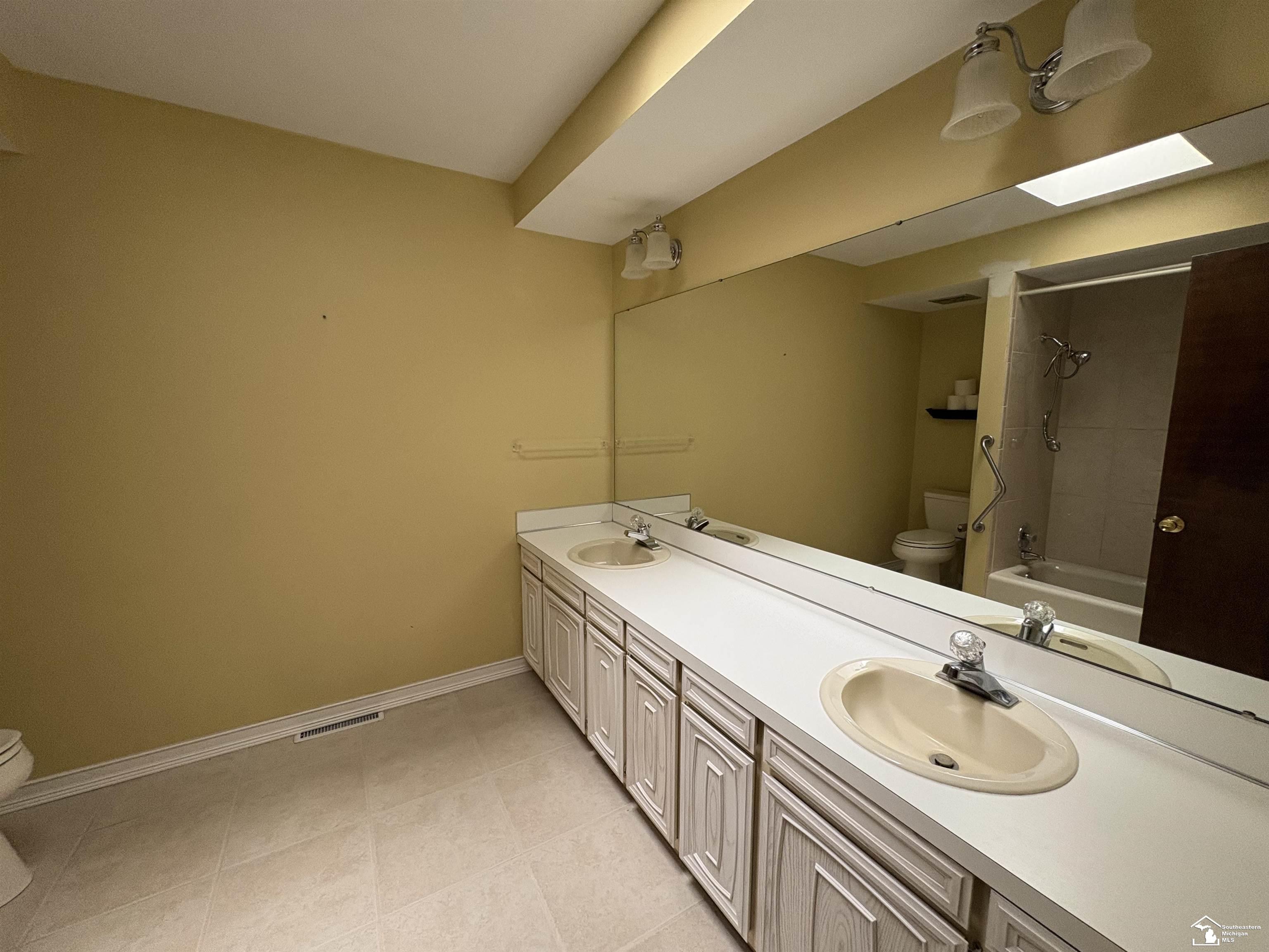 13550 Dunham Road, Hartland, MI, 48353
