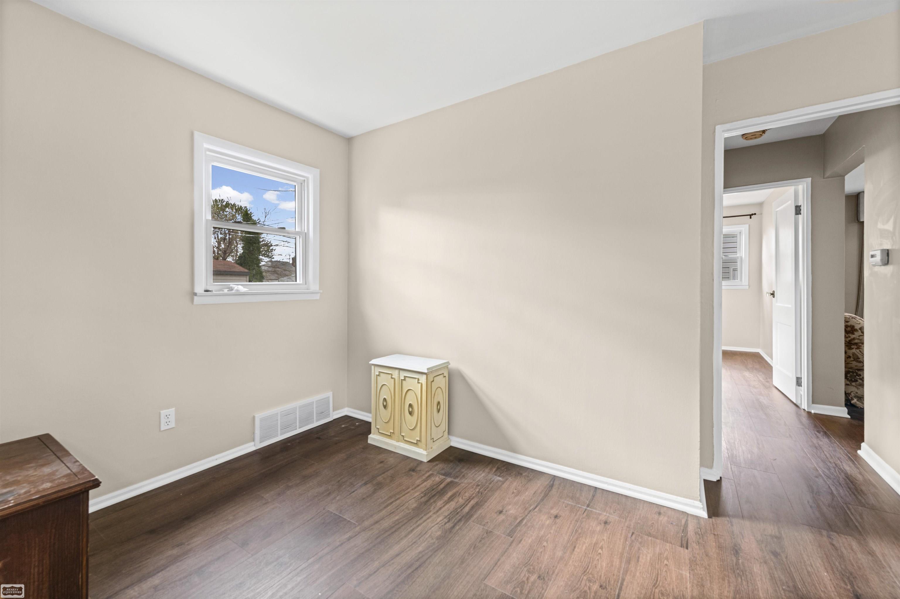 25263 Leach Streets, Roseville, MI, 48066