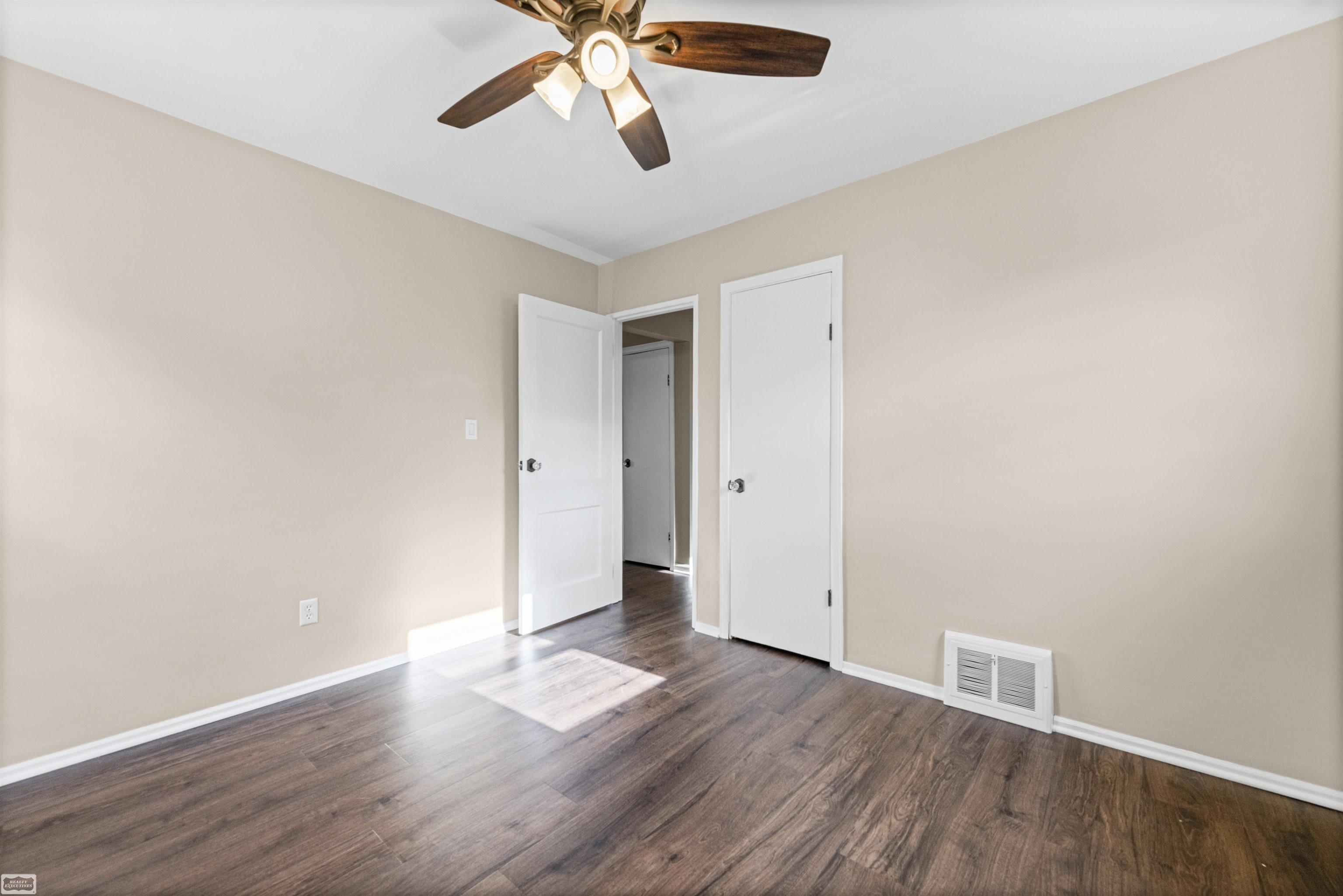 25263 Leach Streets, Roseville, MI, 48066