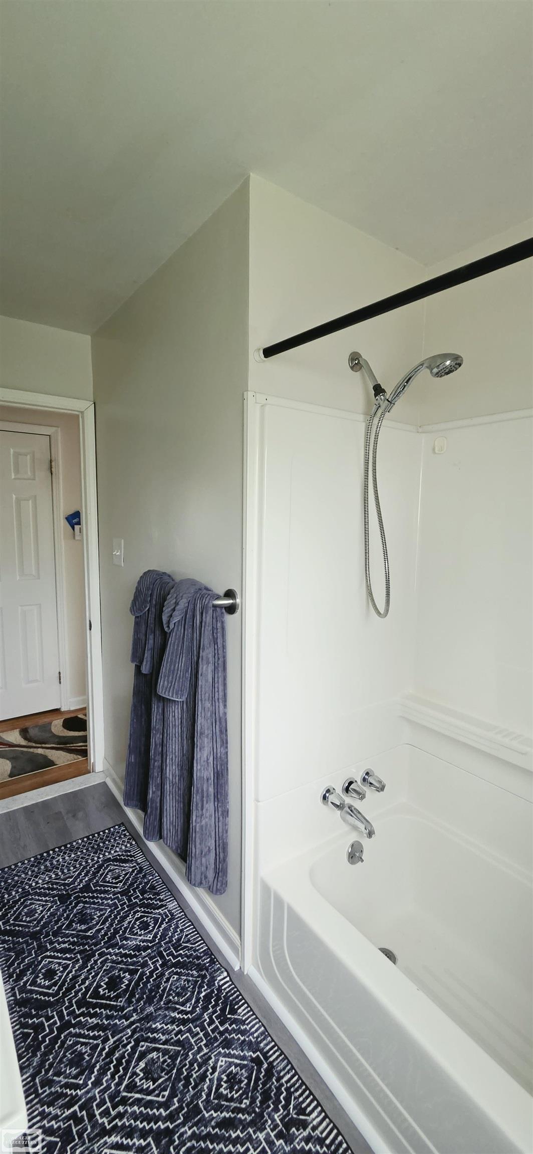 1589 Hampton Drive, Mount Clemens, MI, 48043